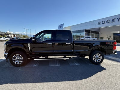 2027 Ford Super Duty F-350 SRW LARIAT