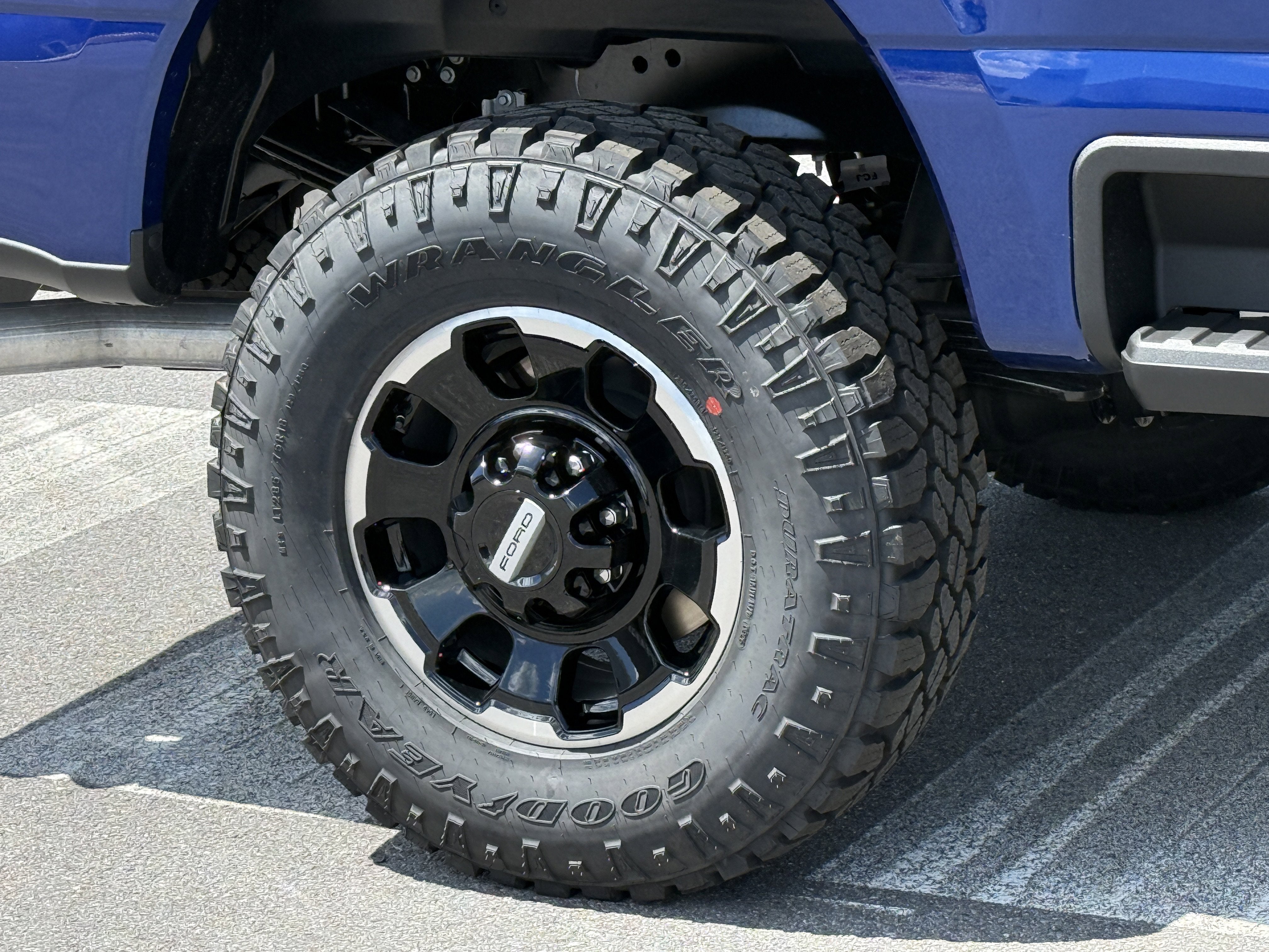 2026 Ford Super Duty F-350 SRW LARIAT