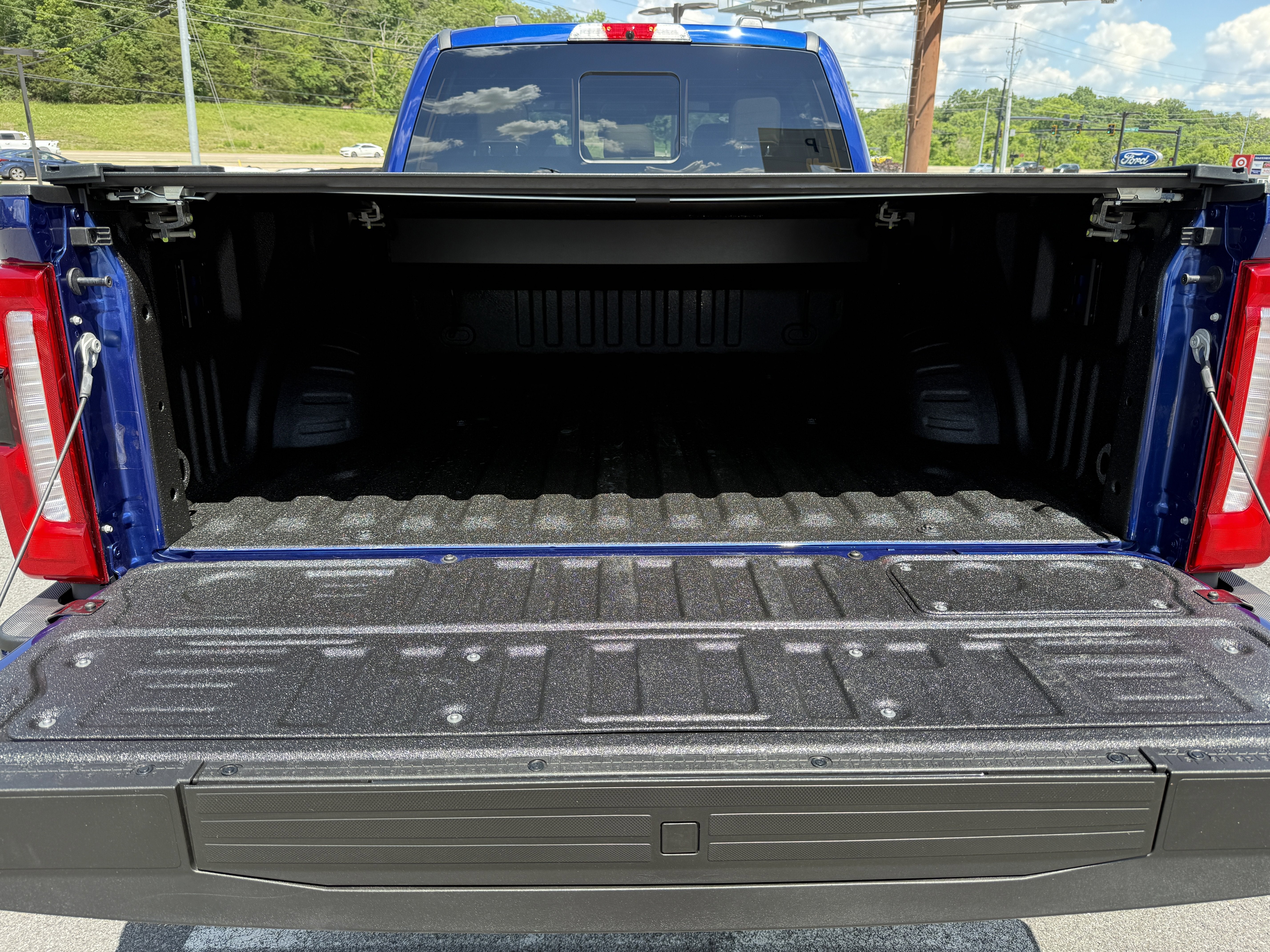 2026 Ford Super Duty F-350 SRW LARIAT