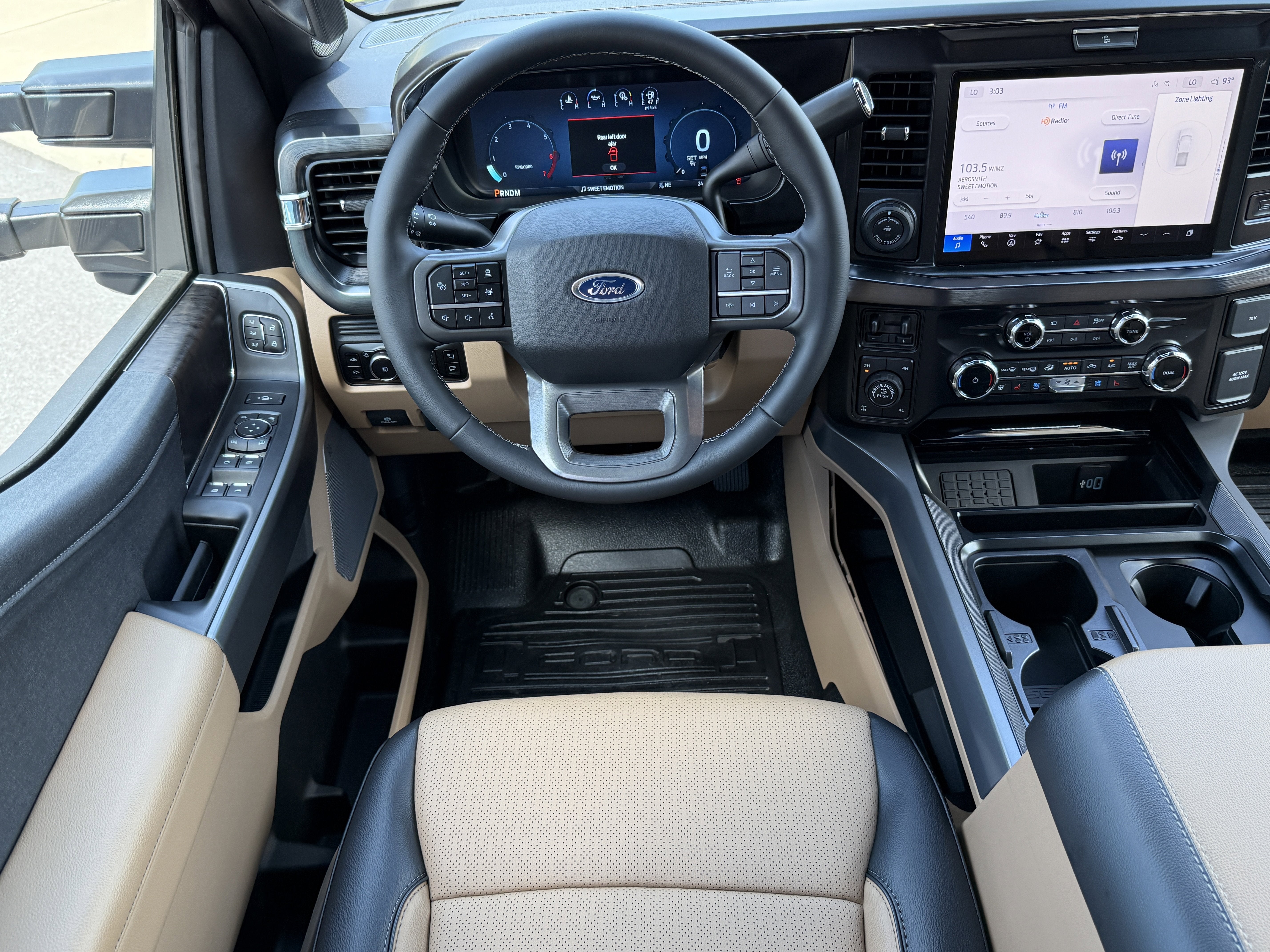 2026 Ford Super Duty F-350 SRW LARIAT