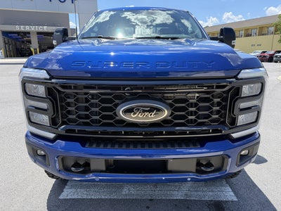 2026 Ford Super Duty F-350 SRW LARIAT