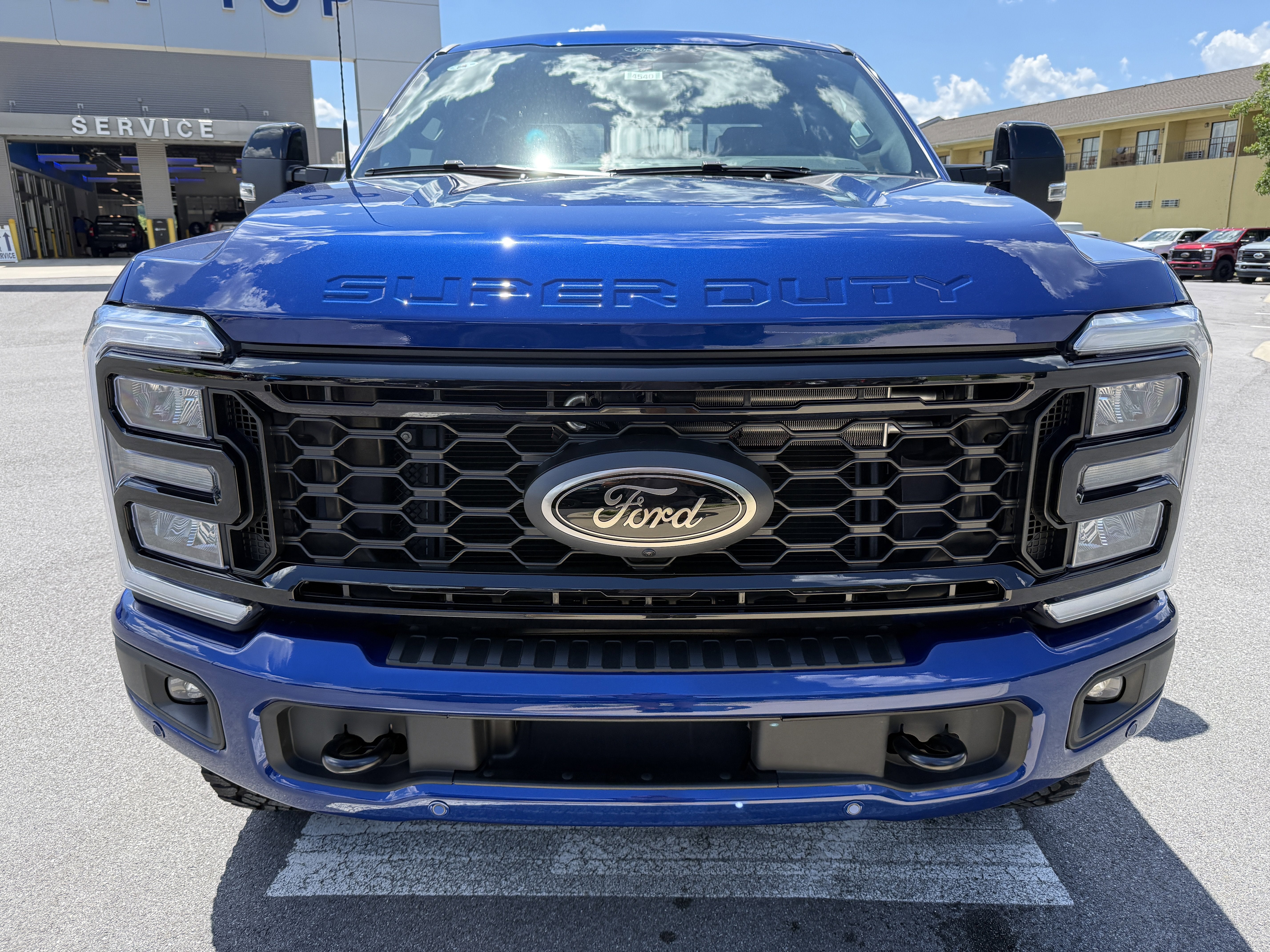 2026 Ford Super Duty F-350 SRW LARIAT
