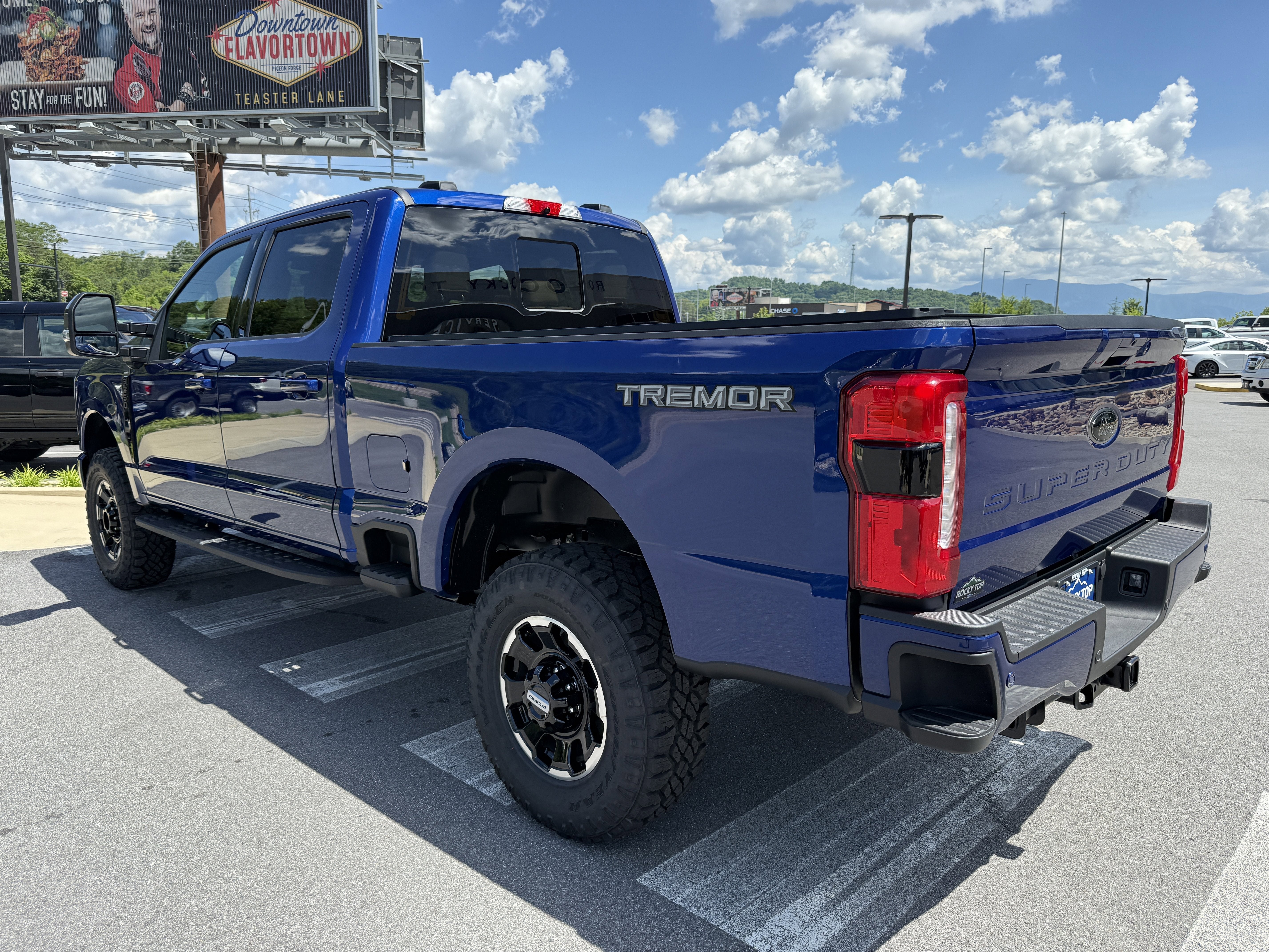 2026 Ford Super Duty F-350 SRW LARIAT