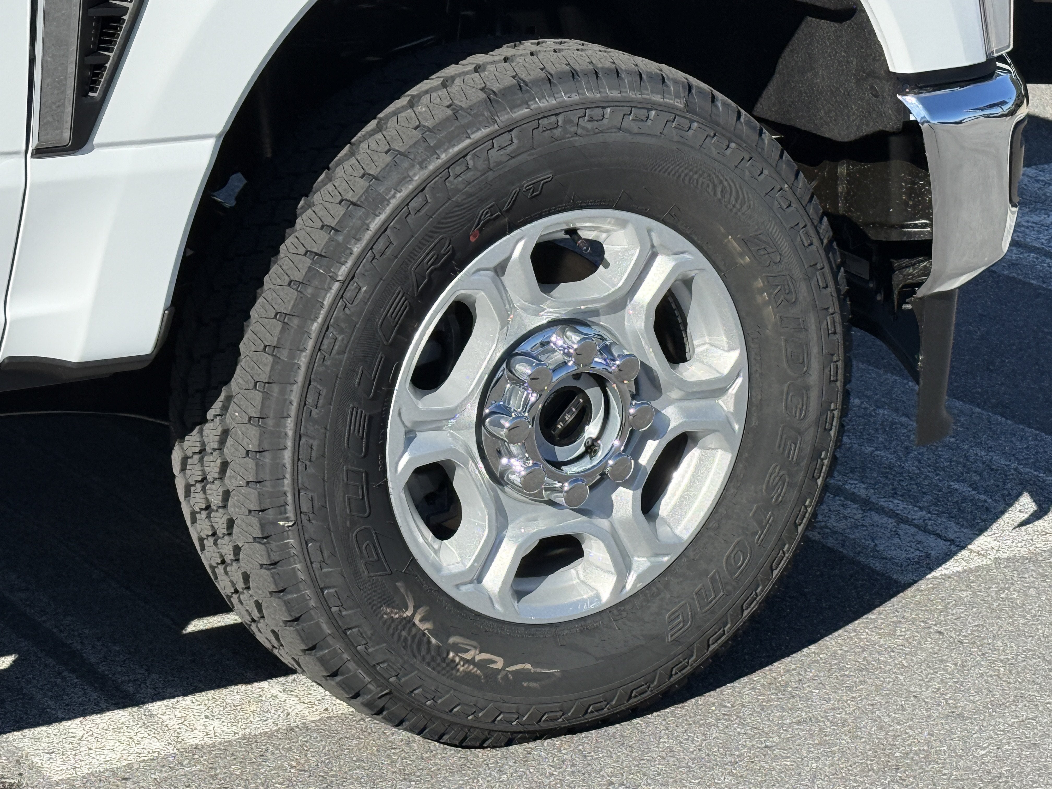 2027 Ford Super Duty F-250 XLT