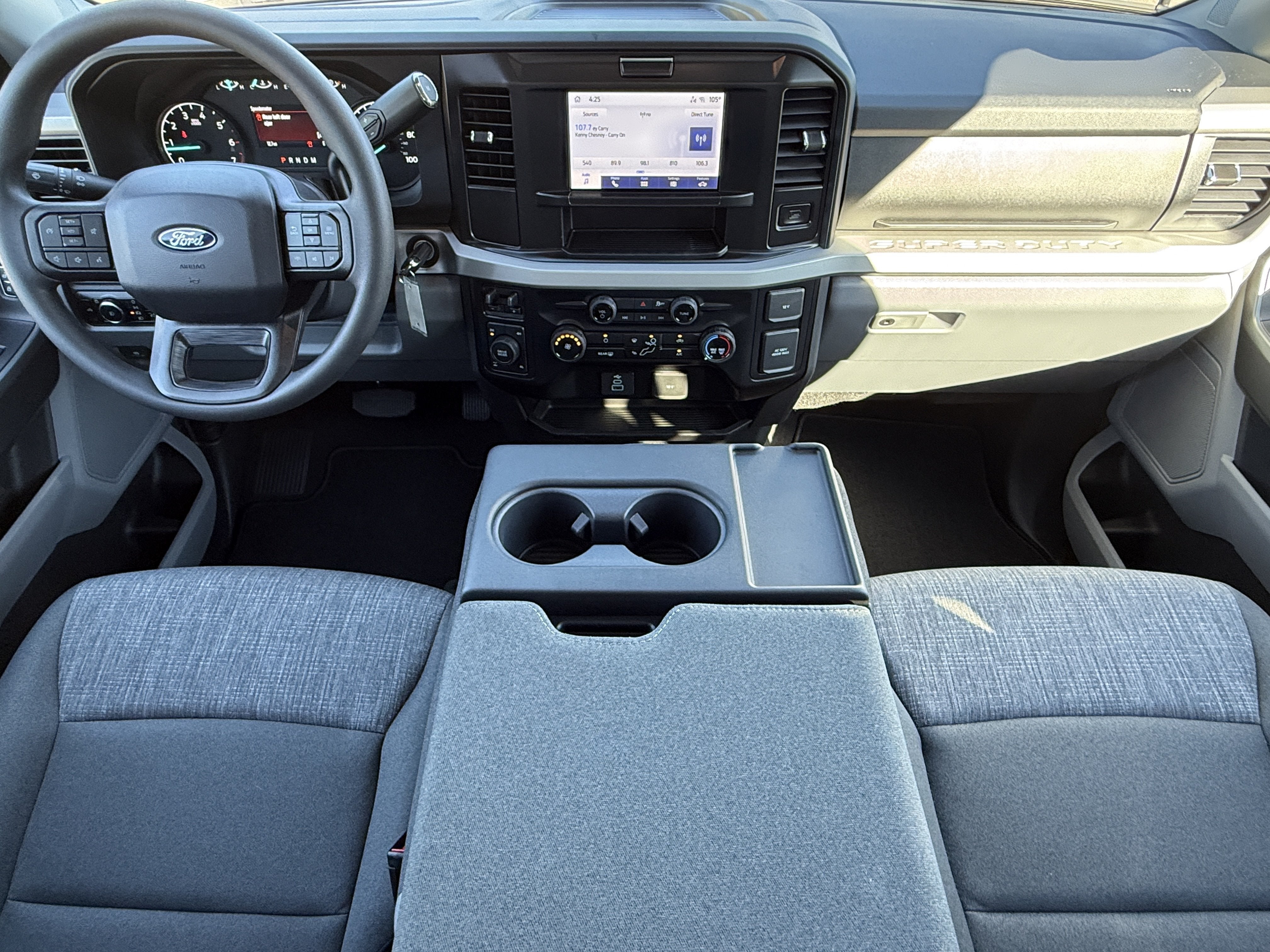 2027 Ford Super Duty F-250 XLT