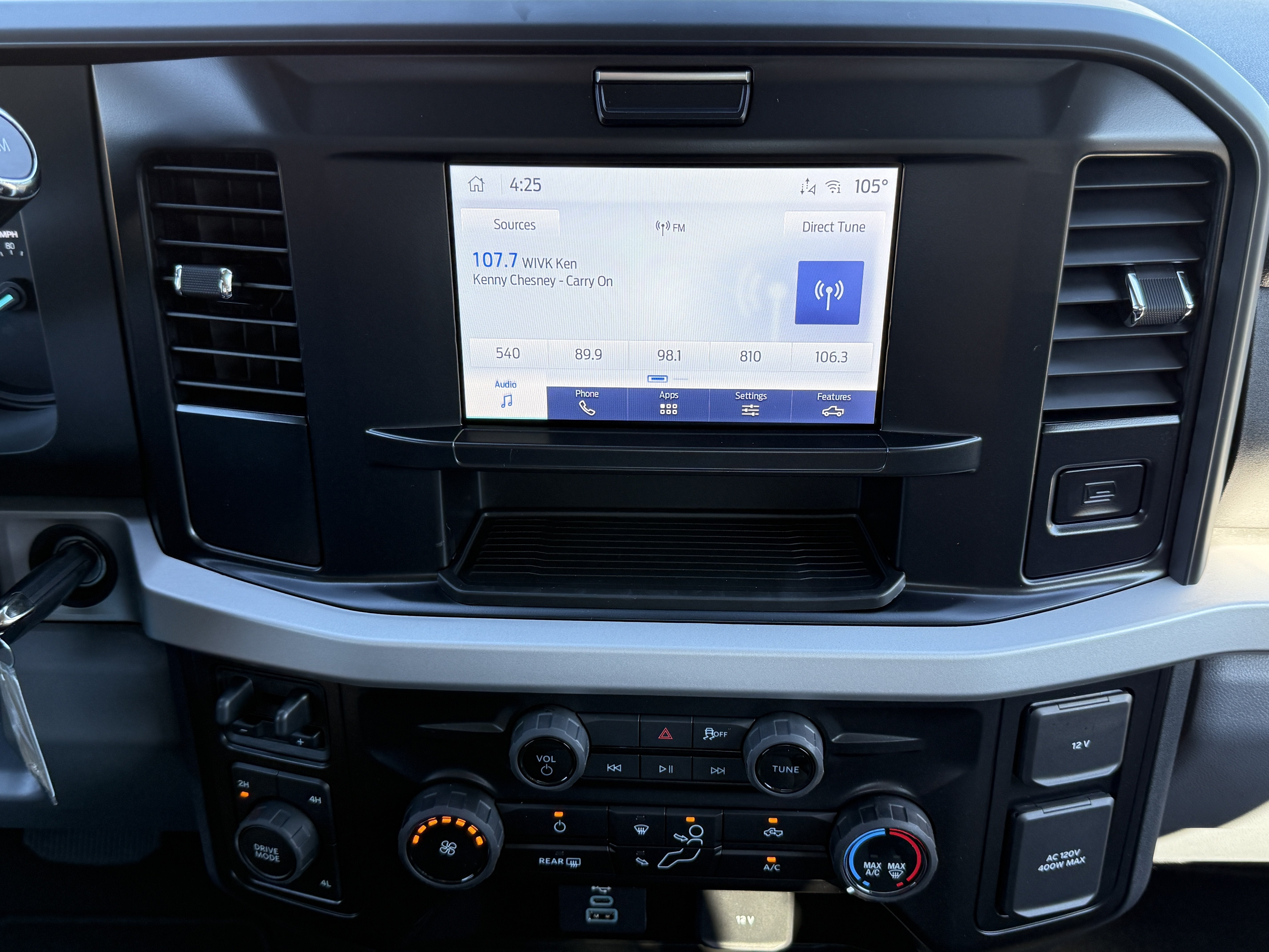 2027 Ford Super Duty F-250 XLT
