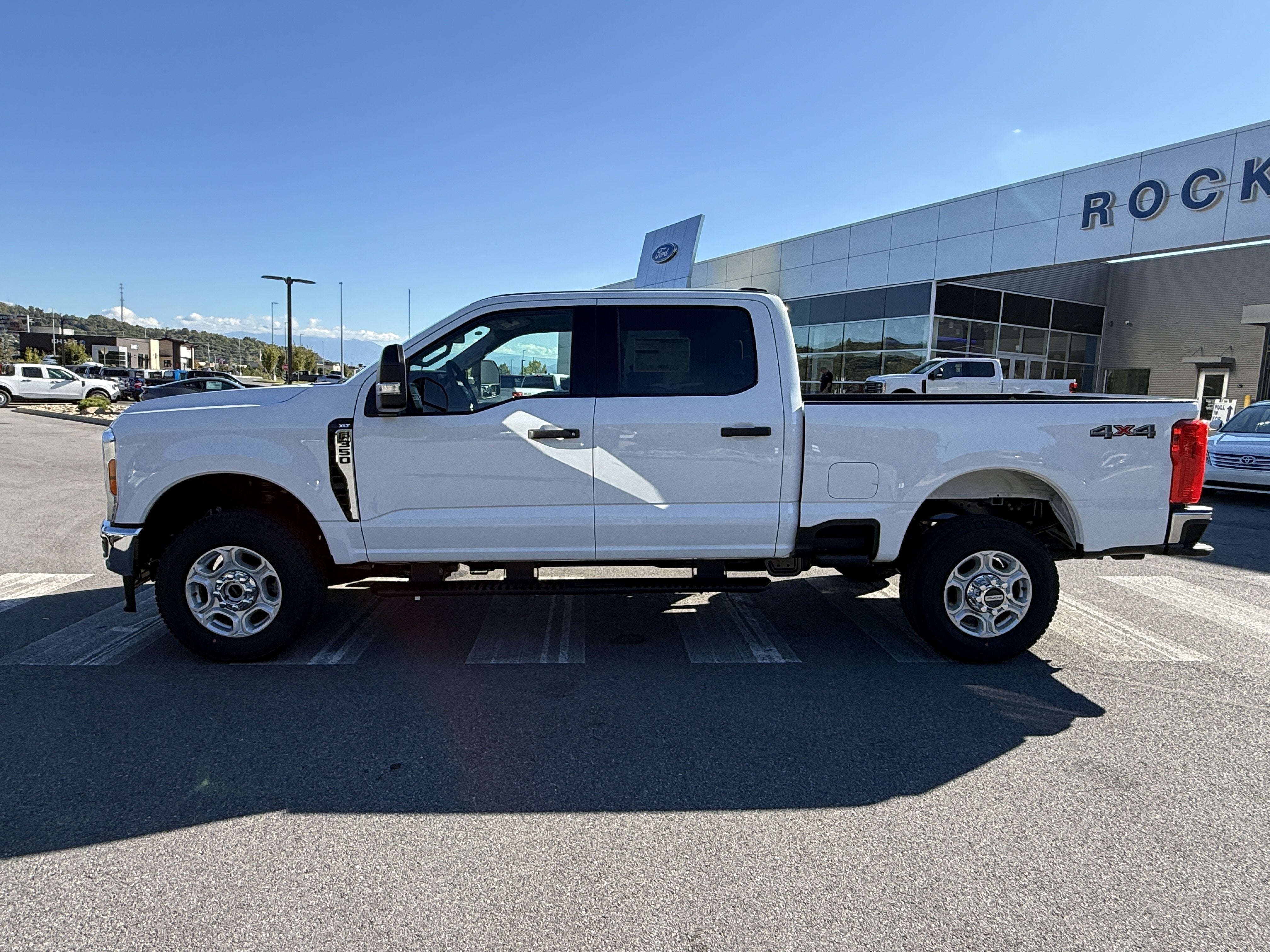 2027 Ford Super Duty F-250 XLT