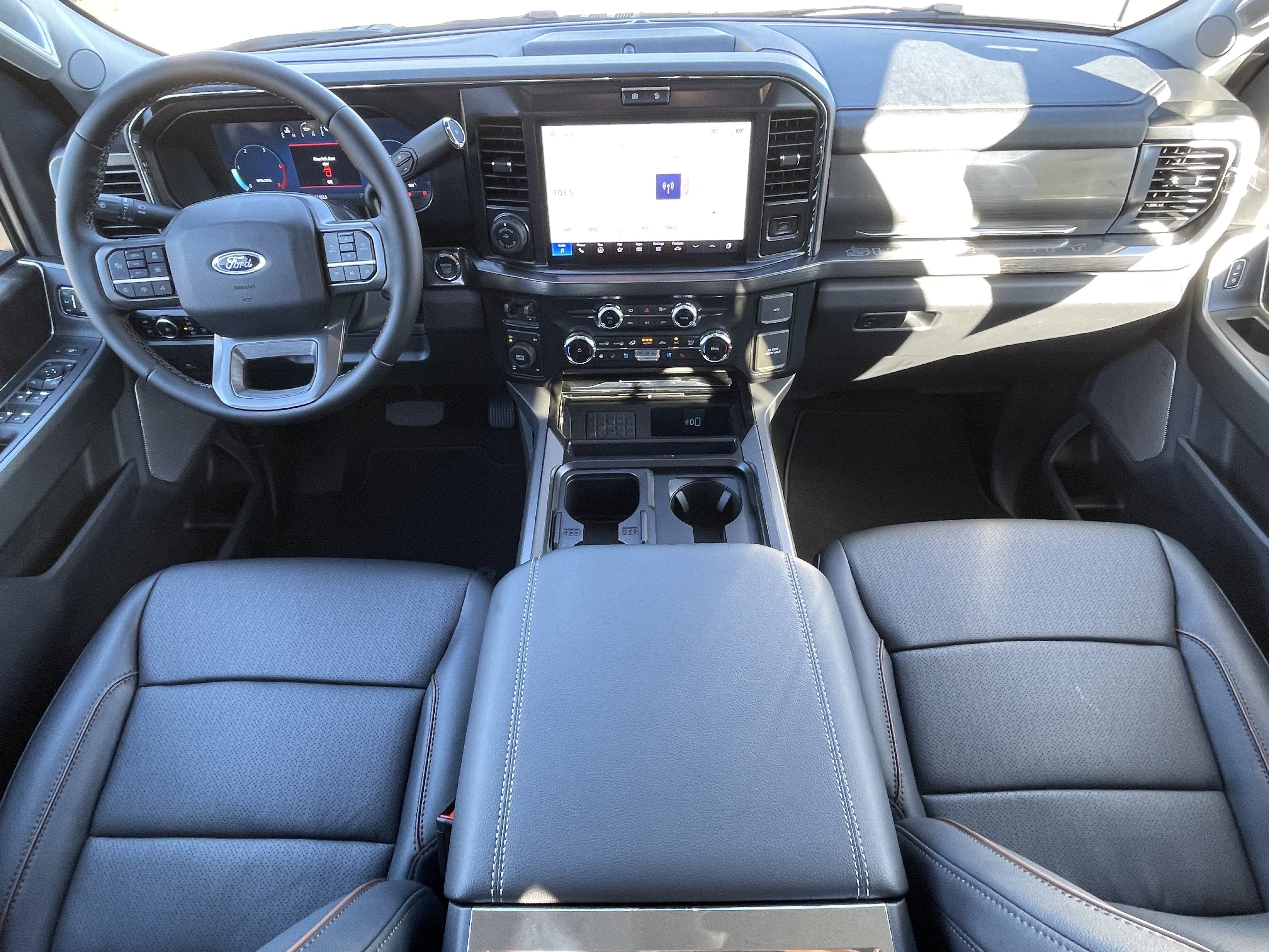 2026 Ford Super Duty F-350 SRW LARIAT