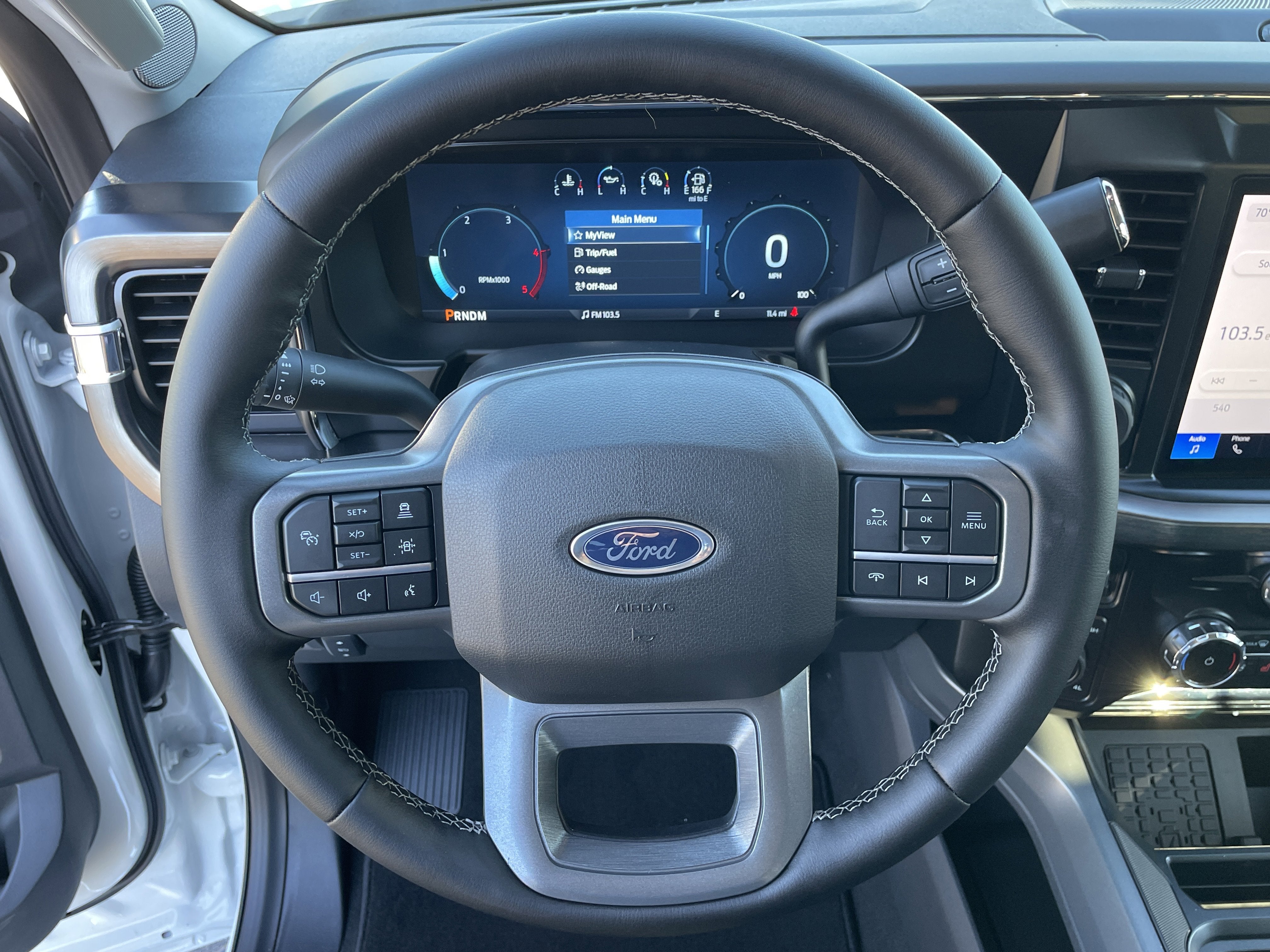 2026 Ford Super Duty F-350 SRW LARIAT