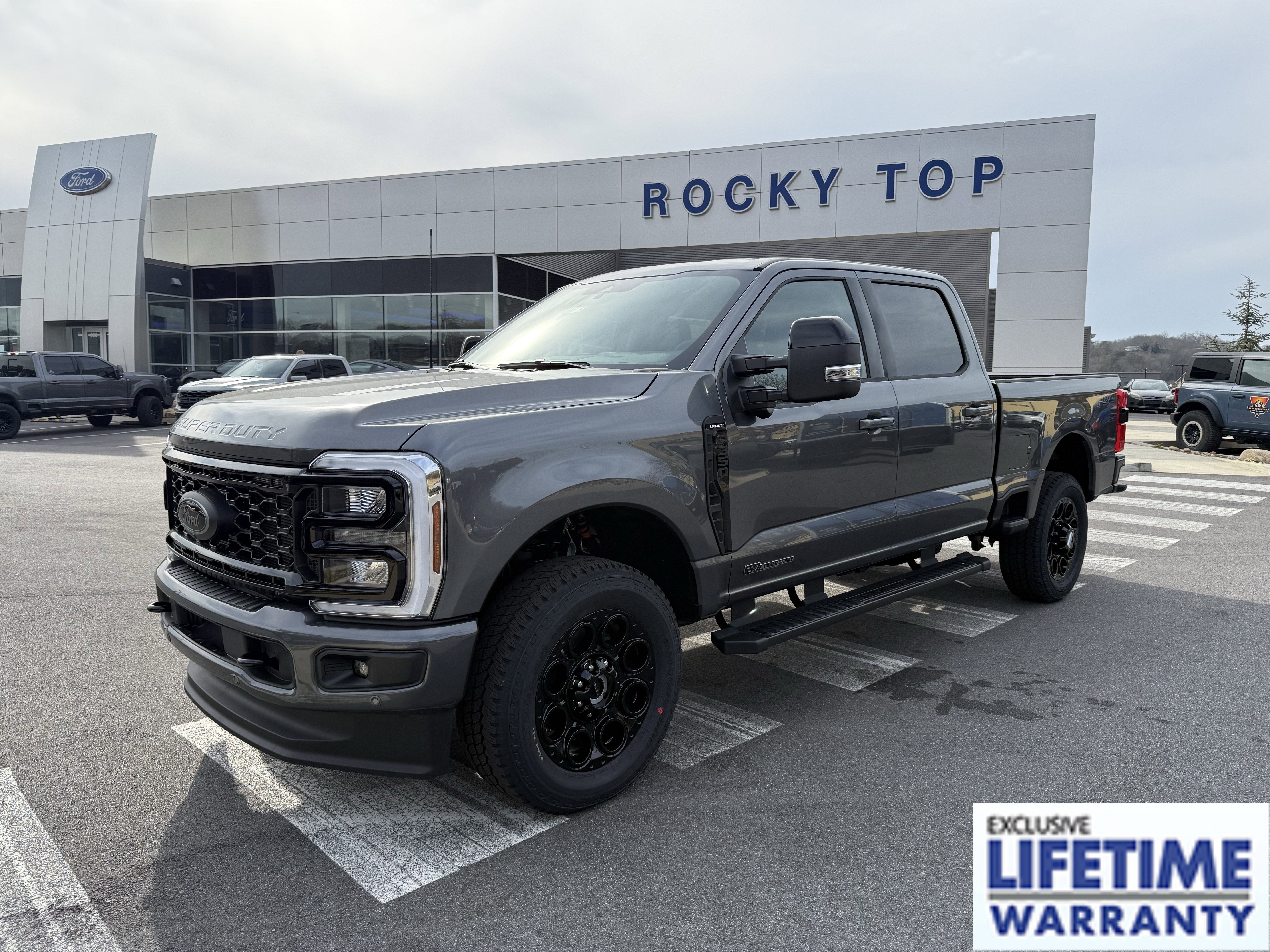 2026 Ford Super Duty F-350 SRW LARIAT