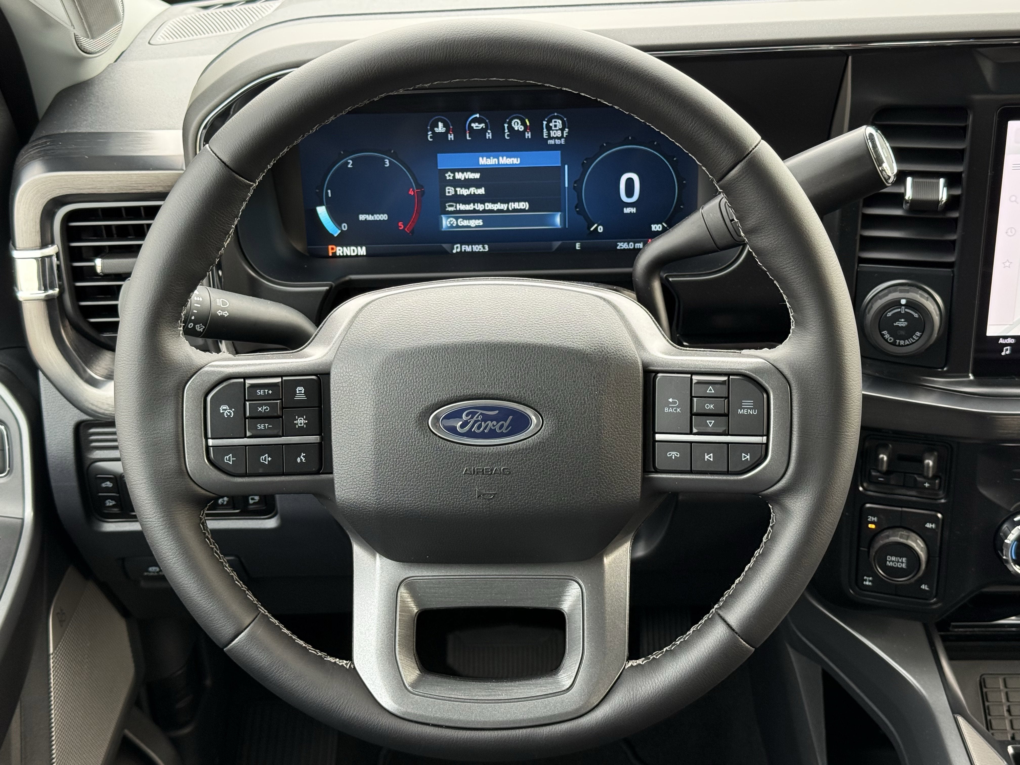 2026 Ford Super Duty F-350 SRW LARIAT