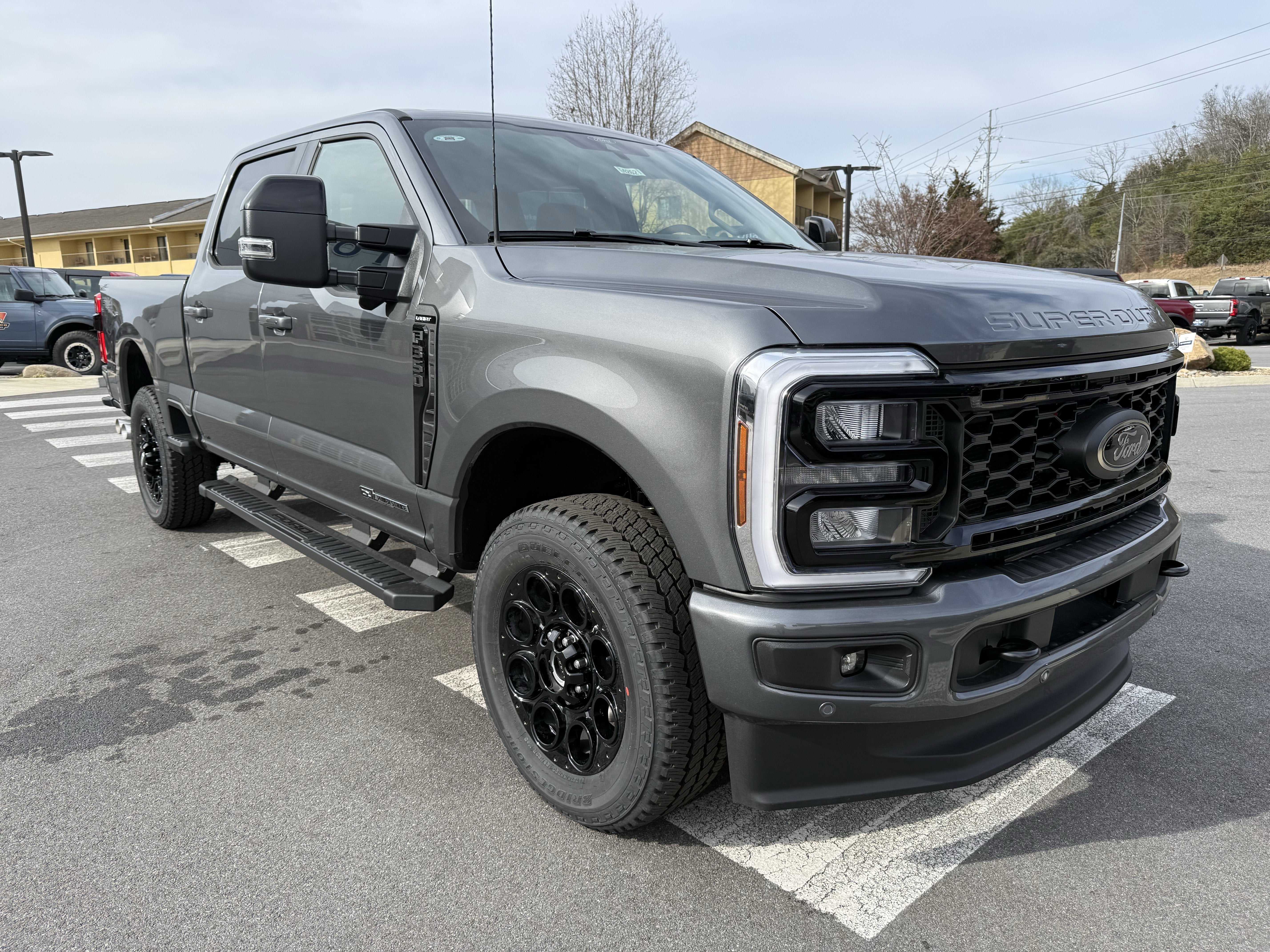 2026 Ford Super Duty F-350 SRW LARIAT