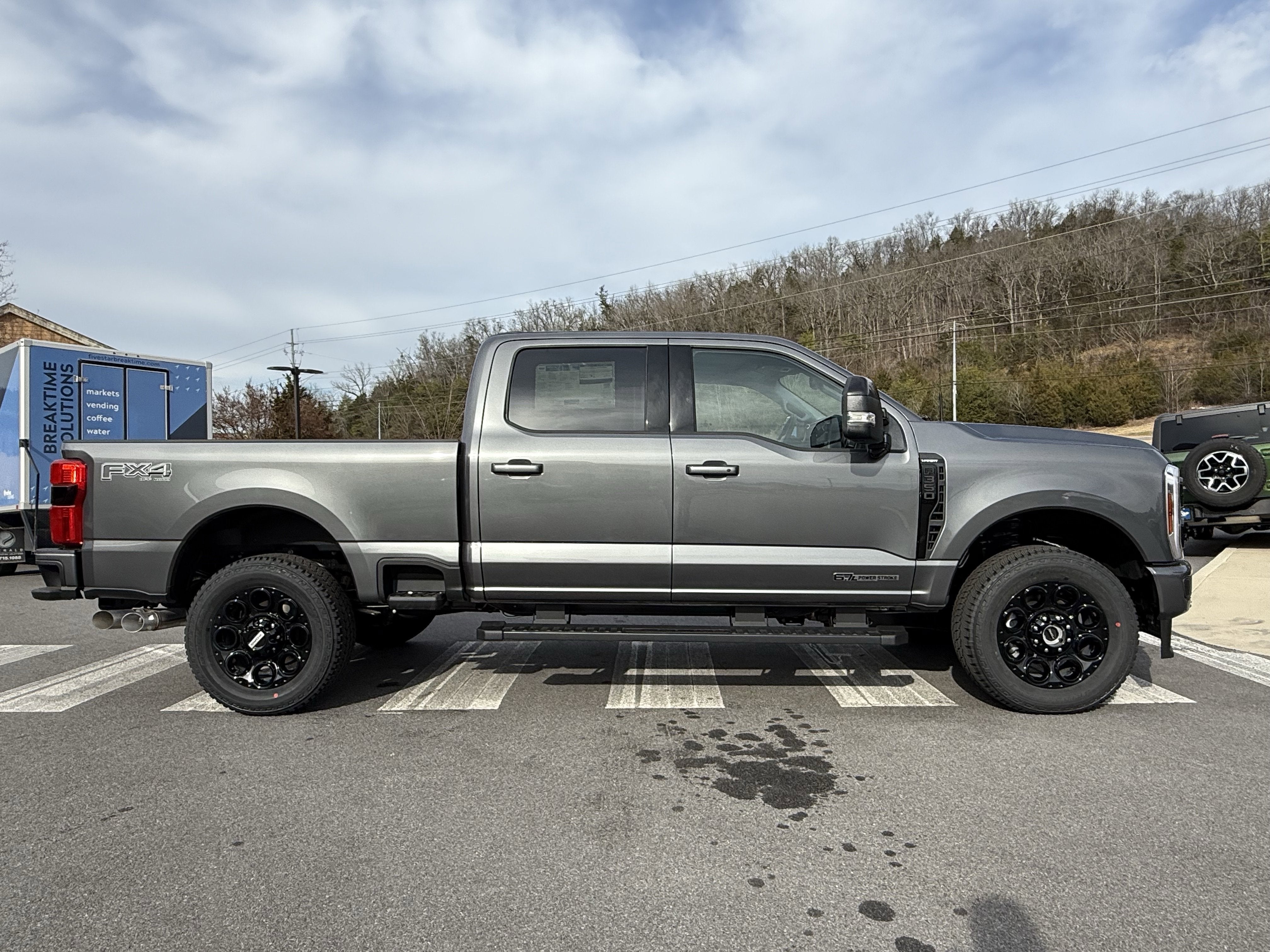 2026 Ford Super Duty F-350 SRW LARIAT