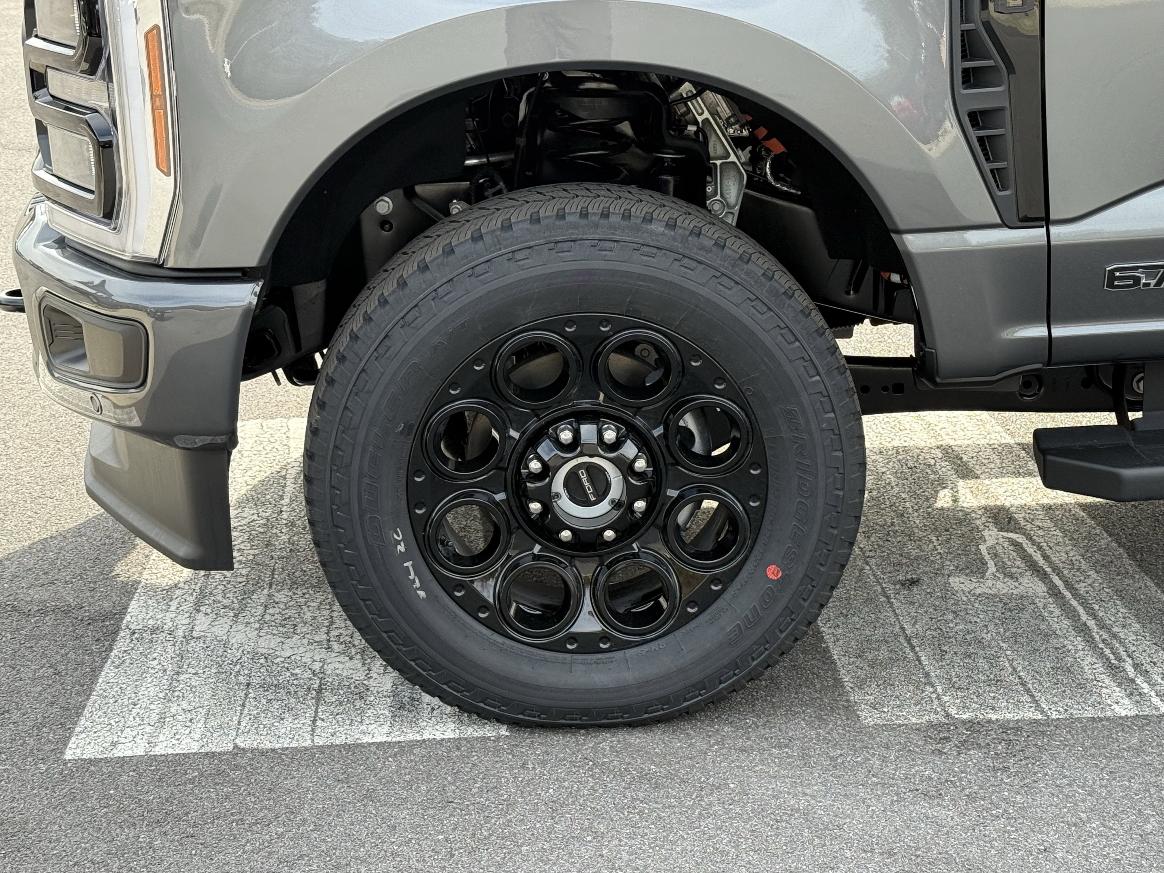 2026 Ford Super Duty F-350 SRW LARIAT