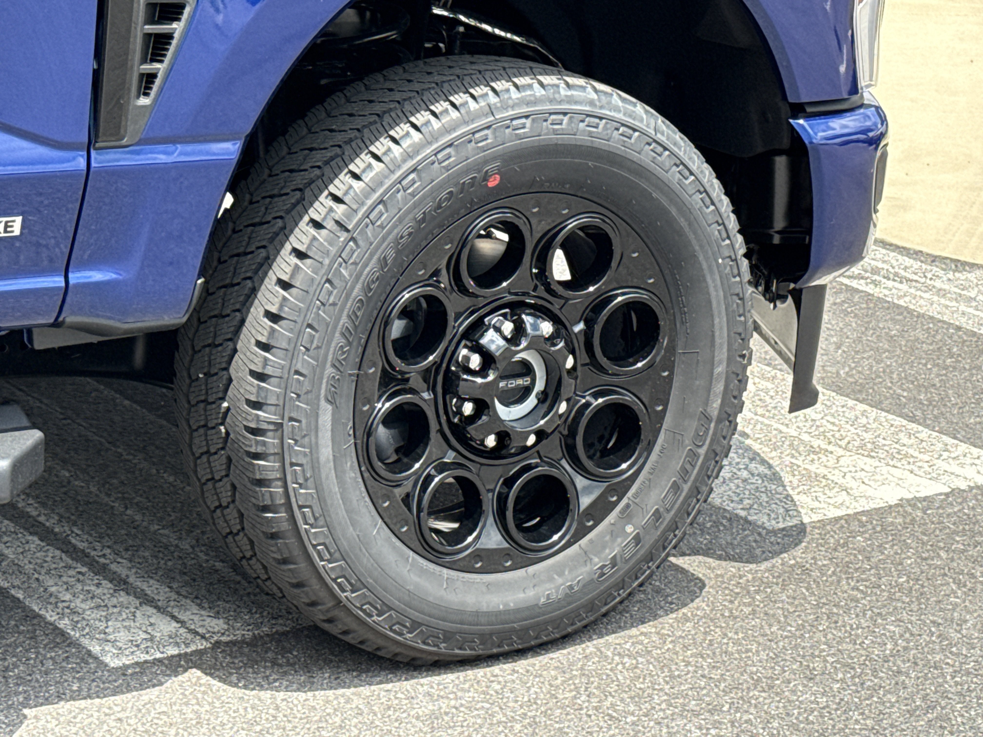 2026 Ford Super Duty F-350 SRW LARIAT
