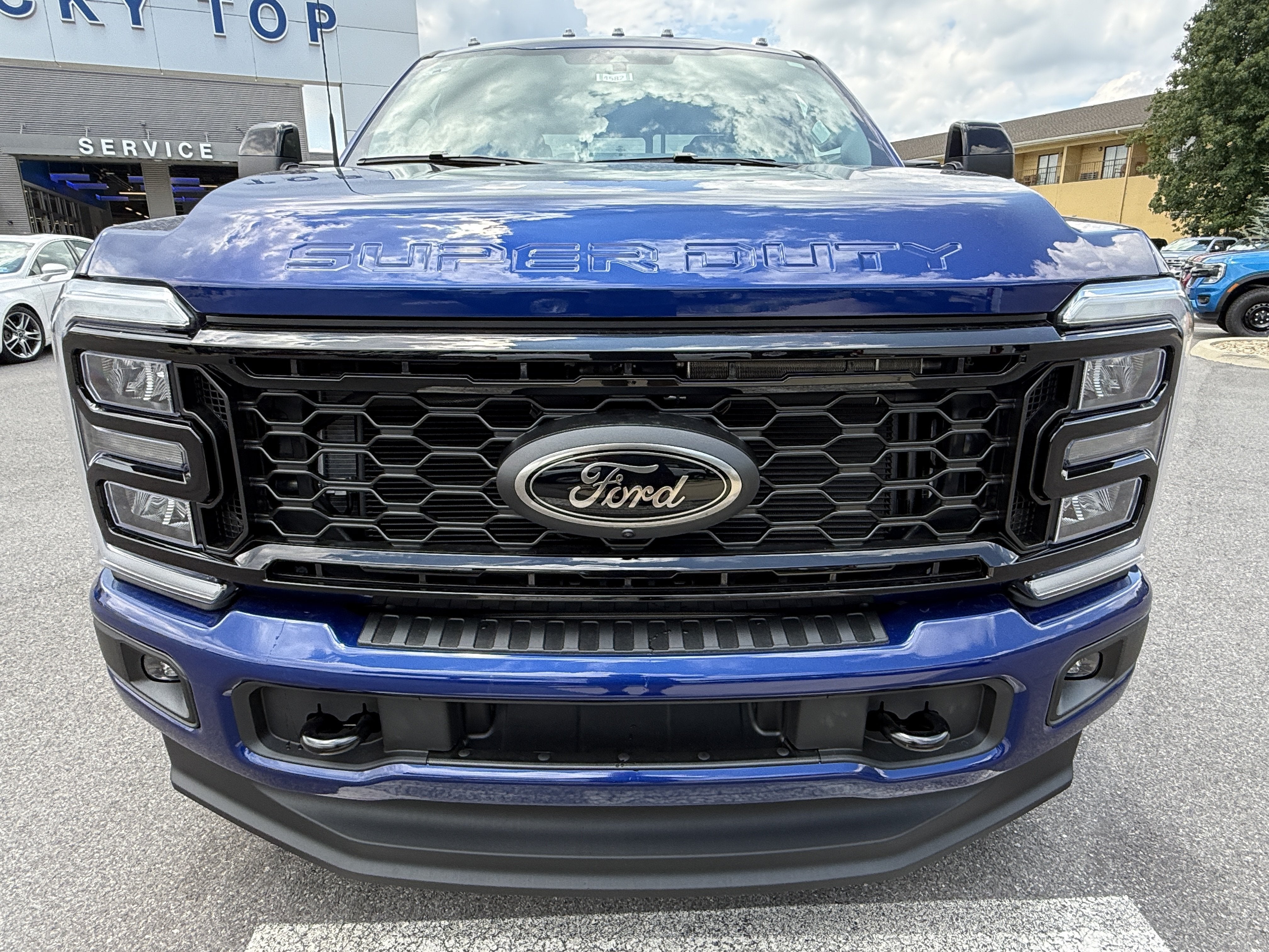 2026 Ford Super Duty F-350 SRW LARIAT