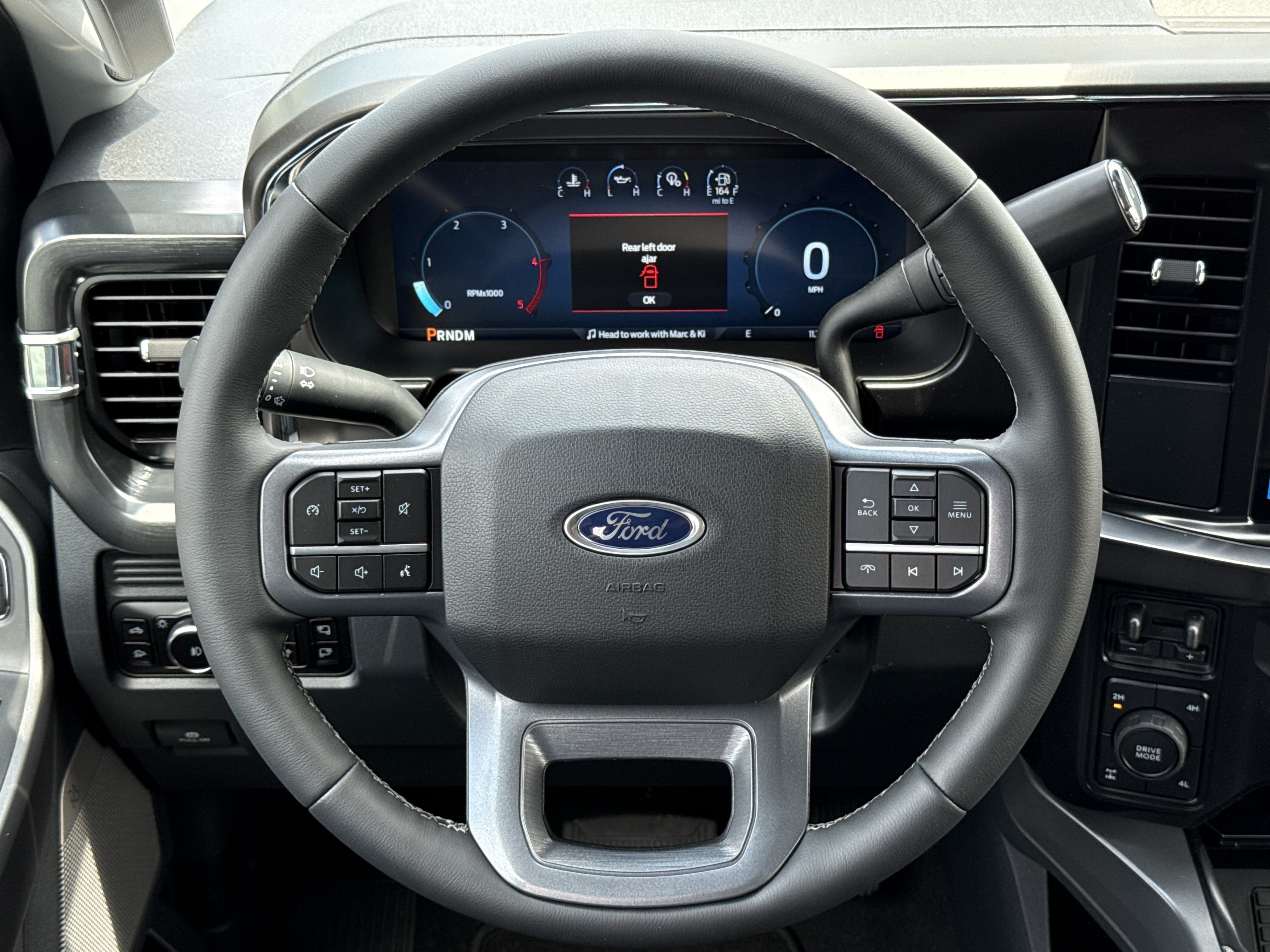 2026 Ford Super Duty F-350 SRW LARIAT
