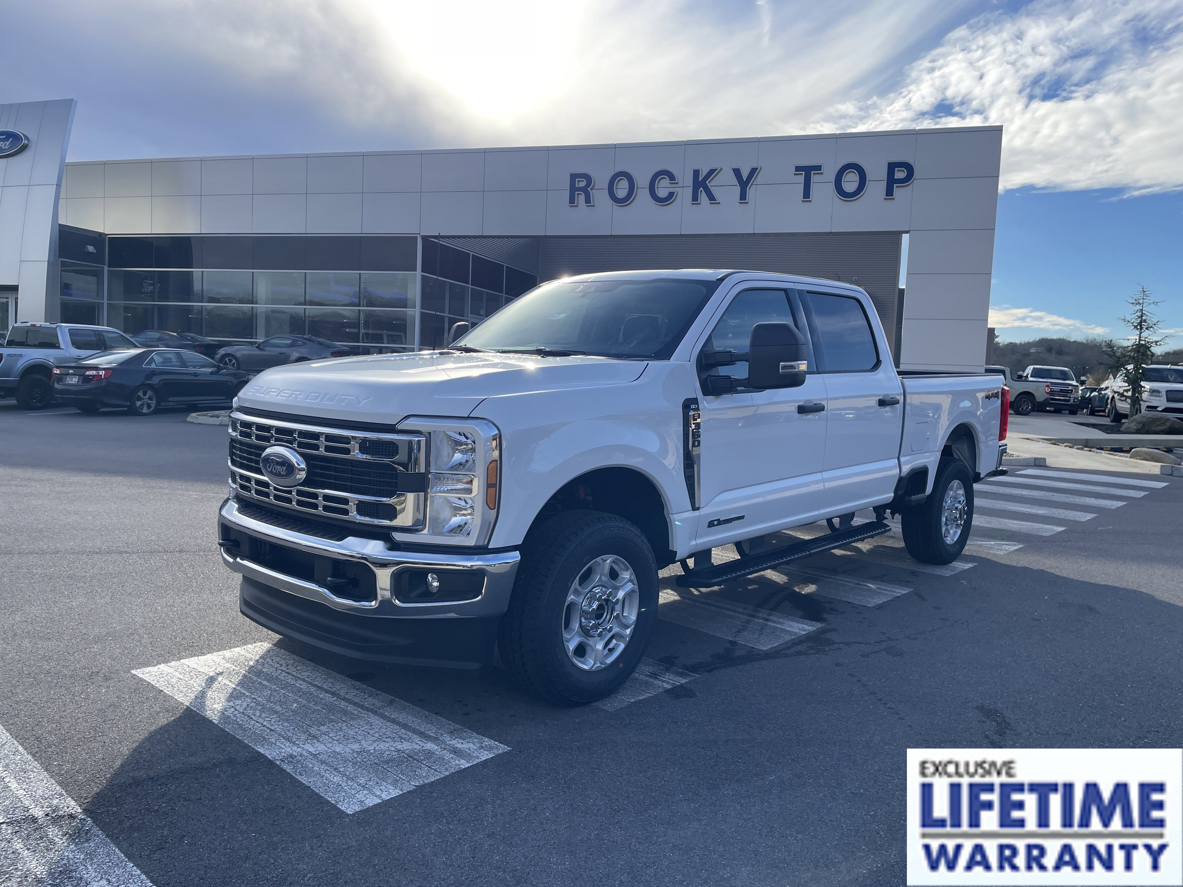2026 Ford Super Duty F-350 SRW XLT