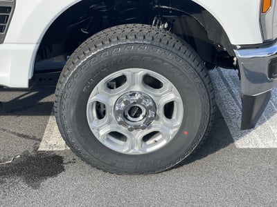 2026 Ford Super Duty F-350 SRW XLT