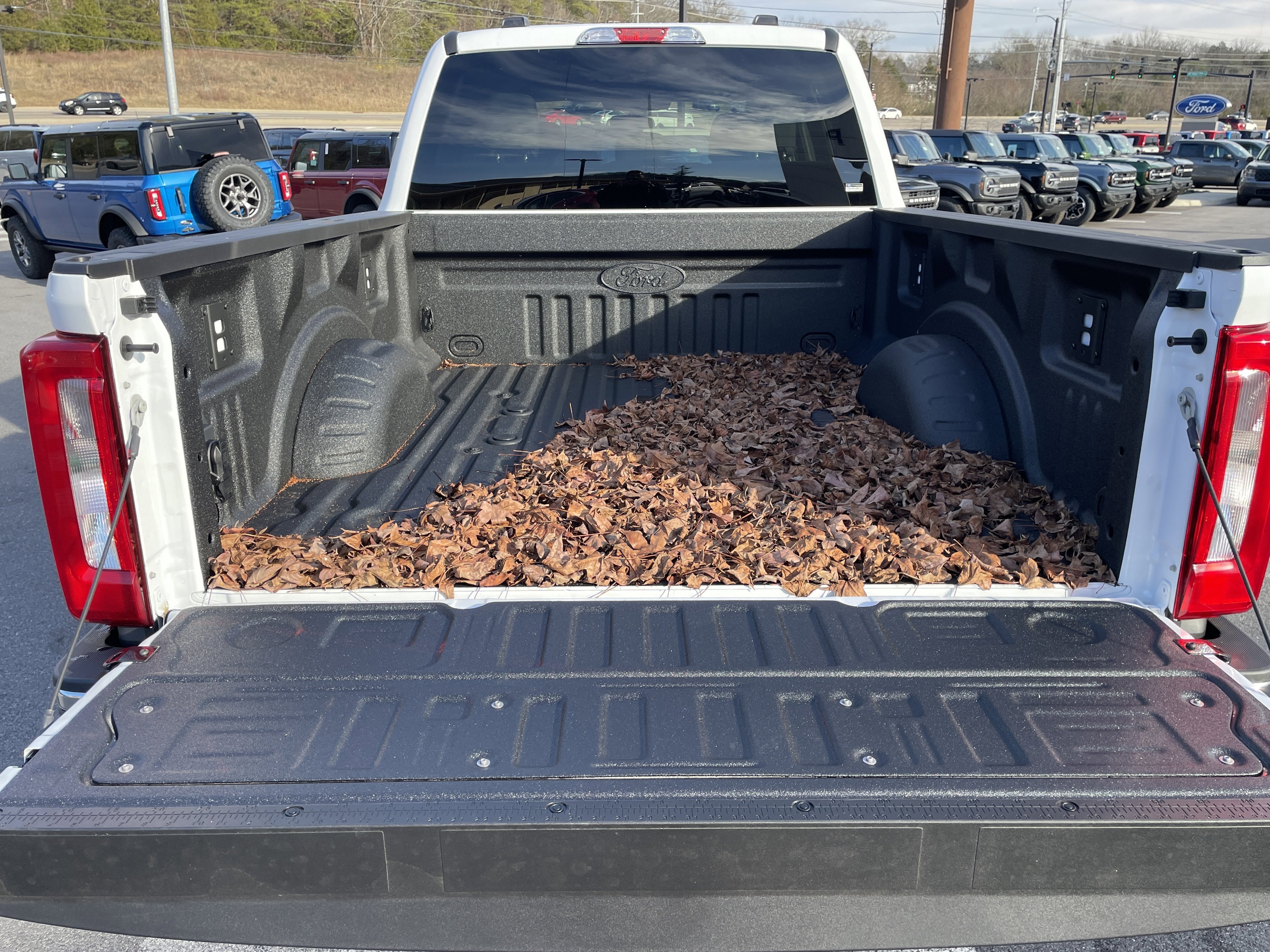 2026 Ford Super Duty F-350 SRW XLT