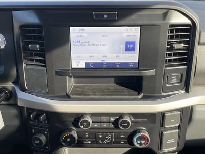 2026 Ford Super Duty F-350 SRW XLT