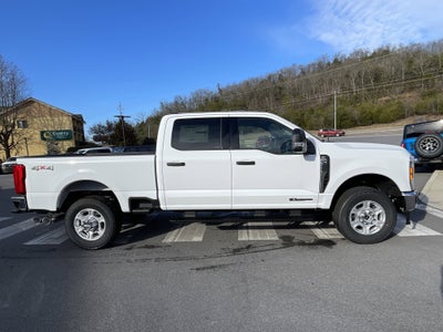 2026 Ford Super Duty F-350 SRW XLT