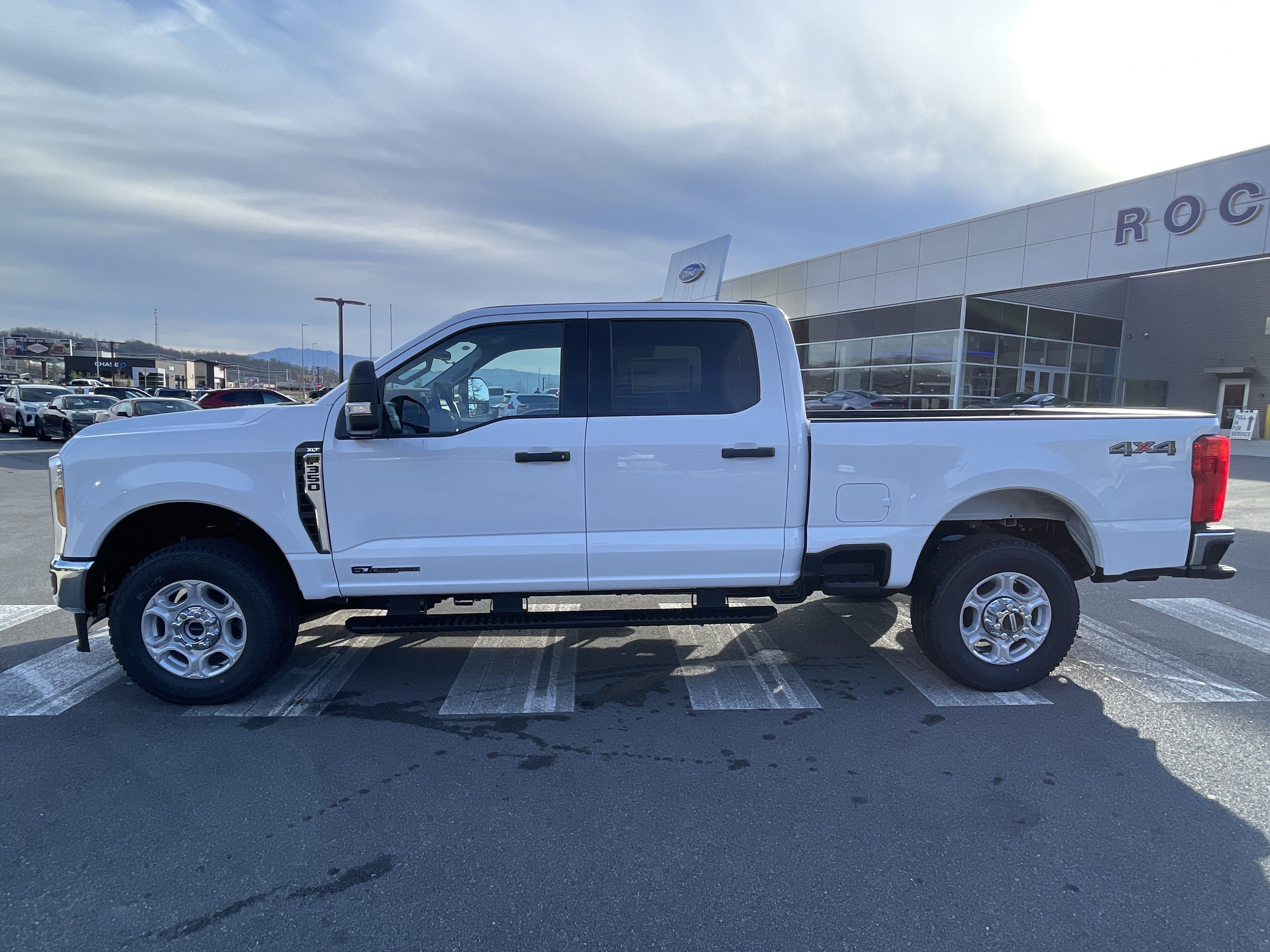 2026 Ford Super Duty F-350 SRW XLT
