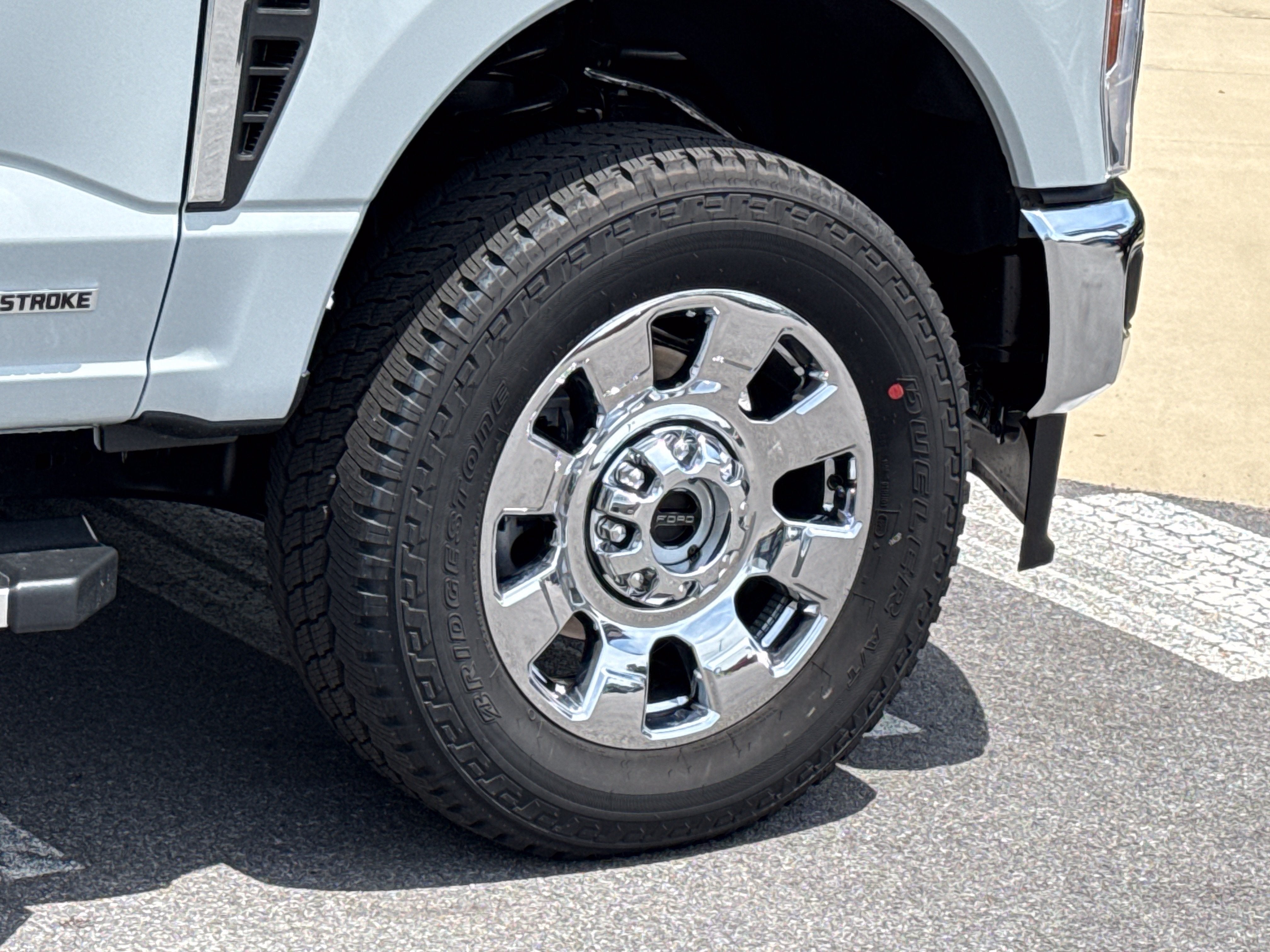 2026 Ford Super Duty F-350 SRW LARIAT