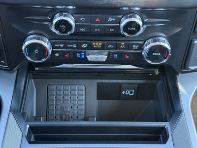 2027 Ford Super Duty F-350 DRW LARIAT