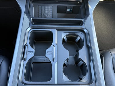2027 Ford Super Duty F-350 DRW LARIAT