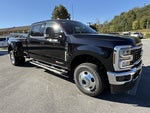 2027 Ford Super Duty F-350 DRW LARIAT