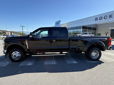2027 Ford Super Duty F-350 DRW LARIAT