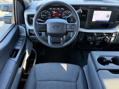 2027 Ford Super Duty F-350 DRW XL