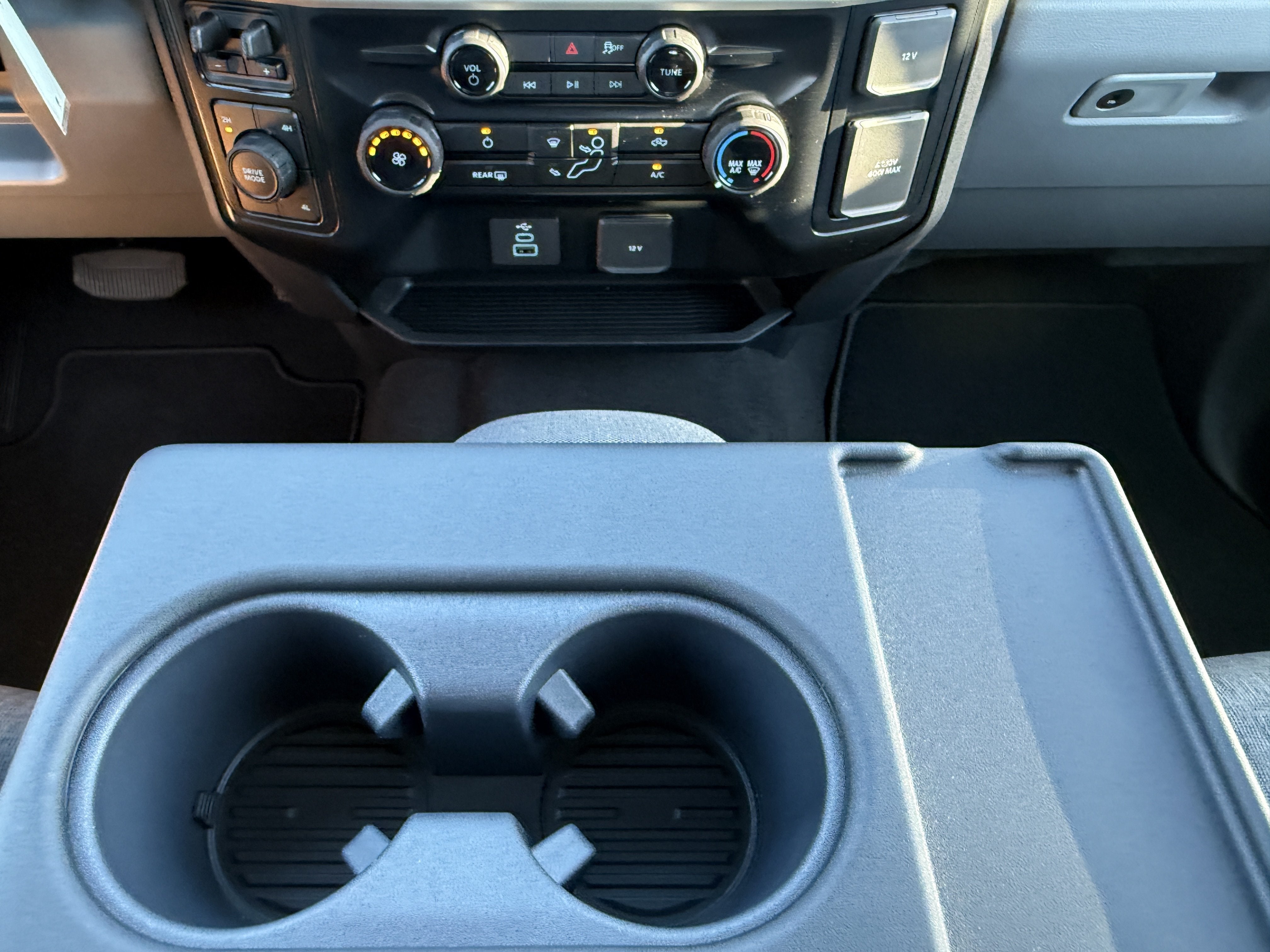 2027 Ford Super Duty F-350 DRW XL