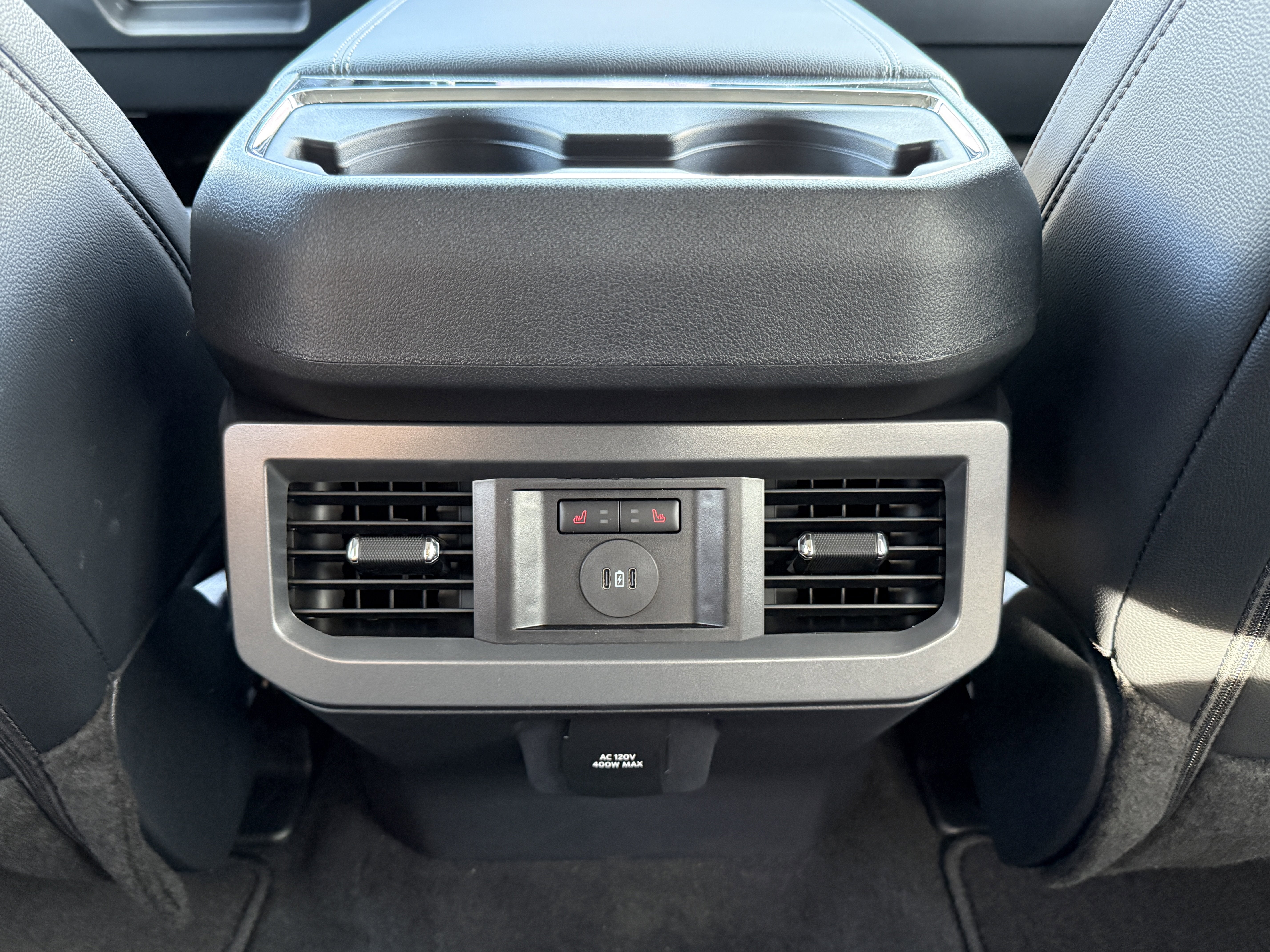 2026 Ford Super Duty F-350 DRW LARIAT
