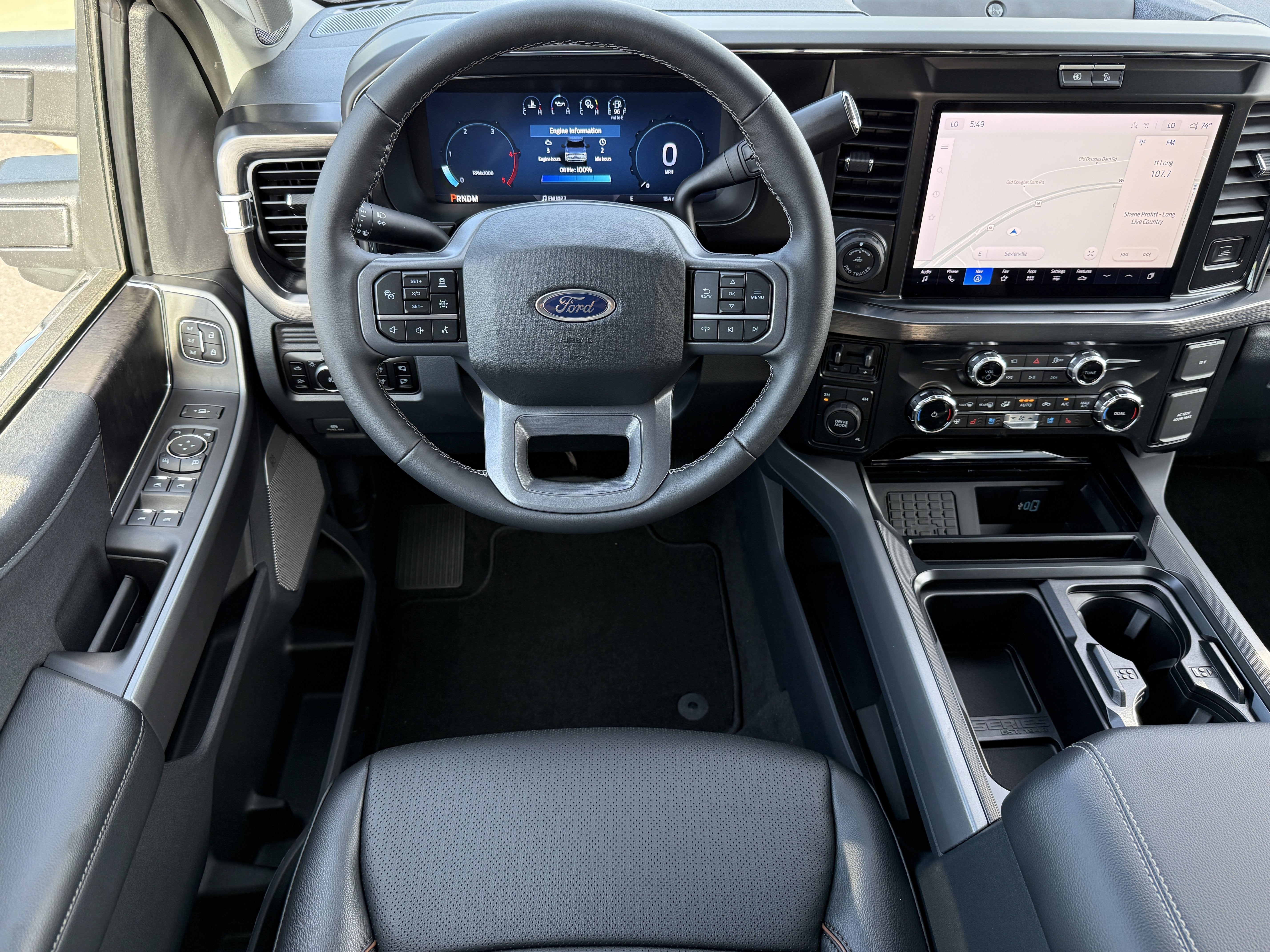 2026 Ford Super Duty F-350 DRW LARIAT
