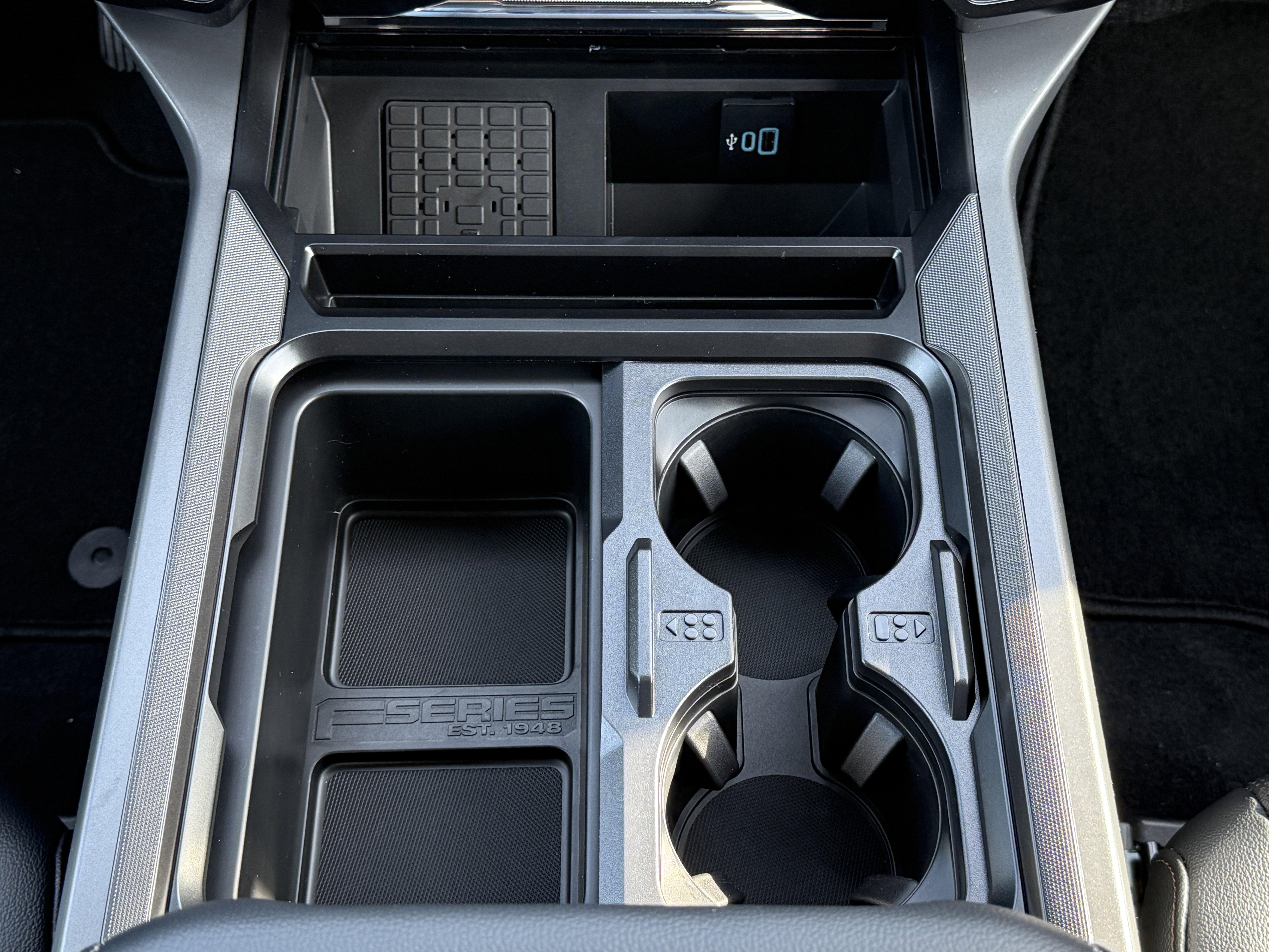 2026 Ford Super Duty F-350 DRW LARIAT