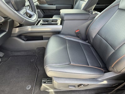2026 Ford Super Duty F-350 DRW LARIAT