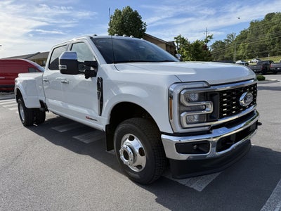 2026 Ford Super Duty F-350 DRW LARIAT