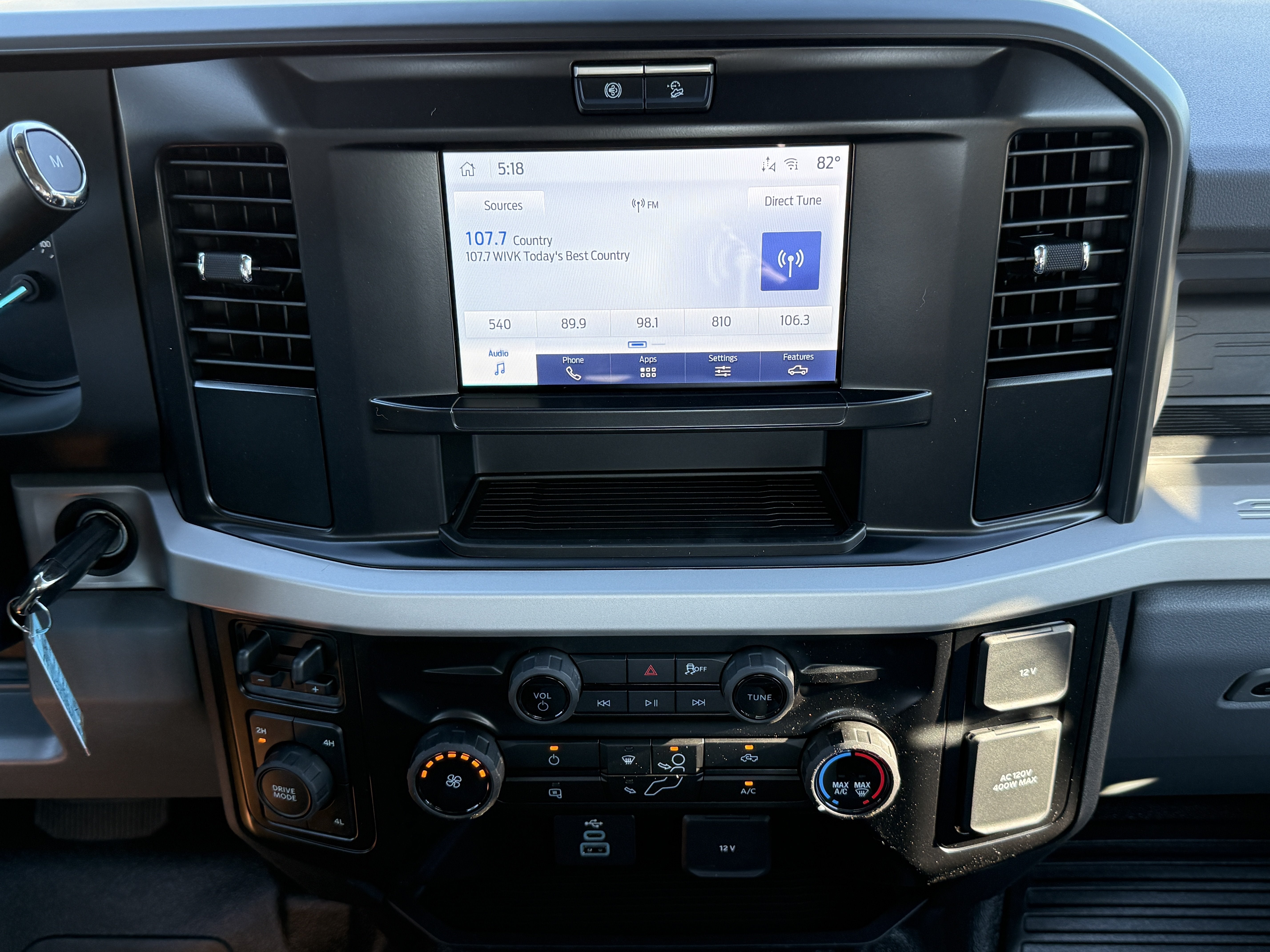 2027 Ford Super Duty F-350 DRW XL
