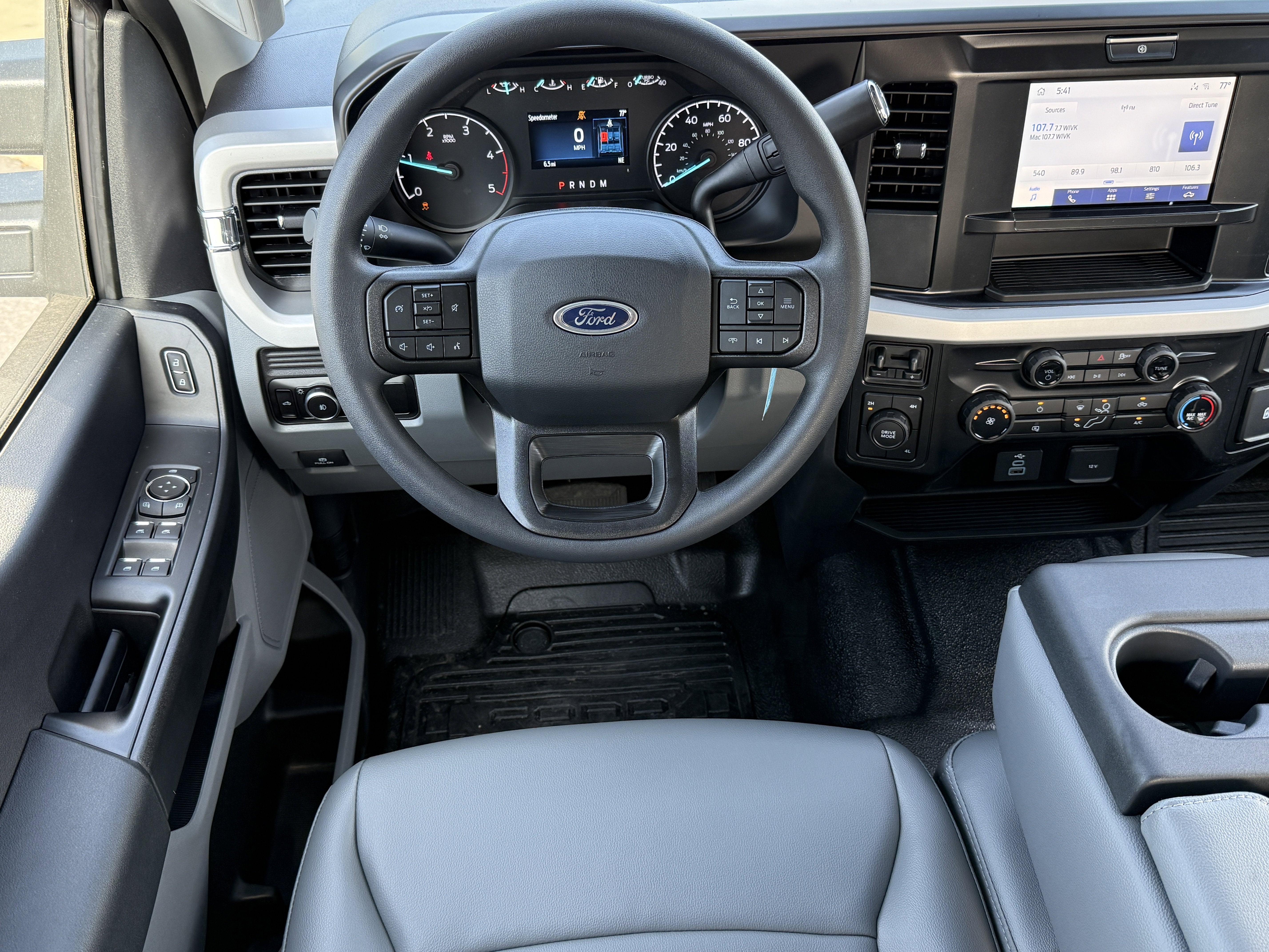 2026 Ford Super Duty F-350 DRW XL