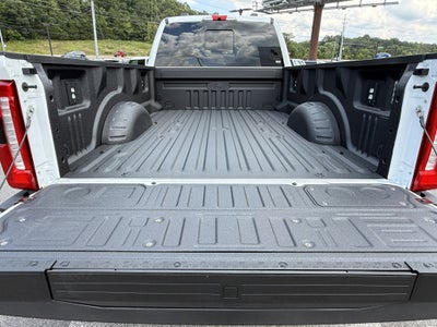 2026 Ford Super Duty F-350 DRW LARIAT