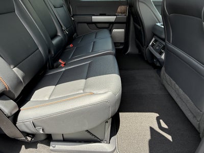 2026 Ford Super Duty F-350 DRW LARIAT