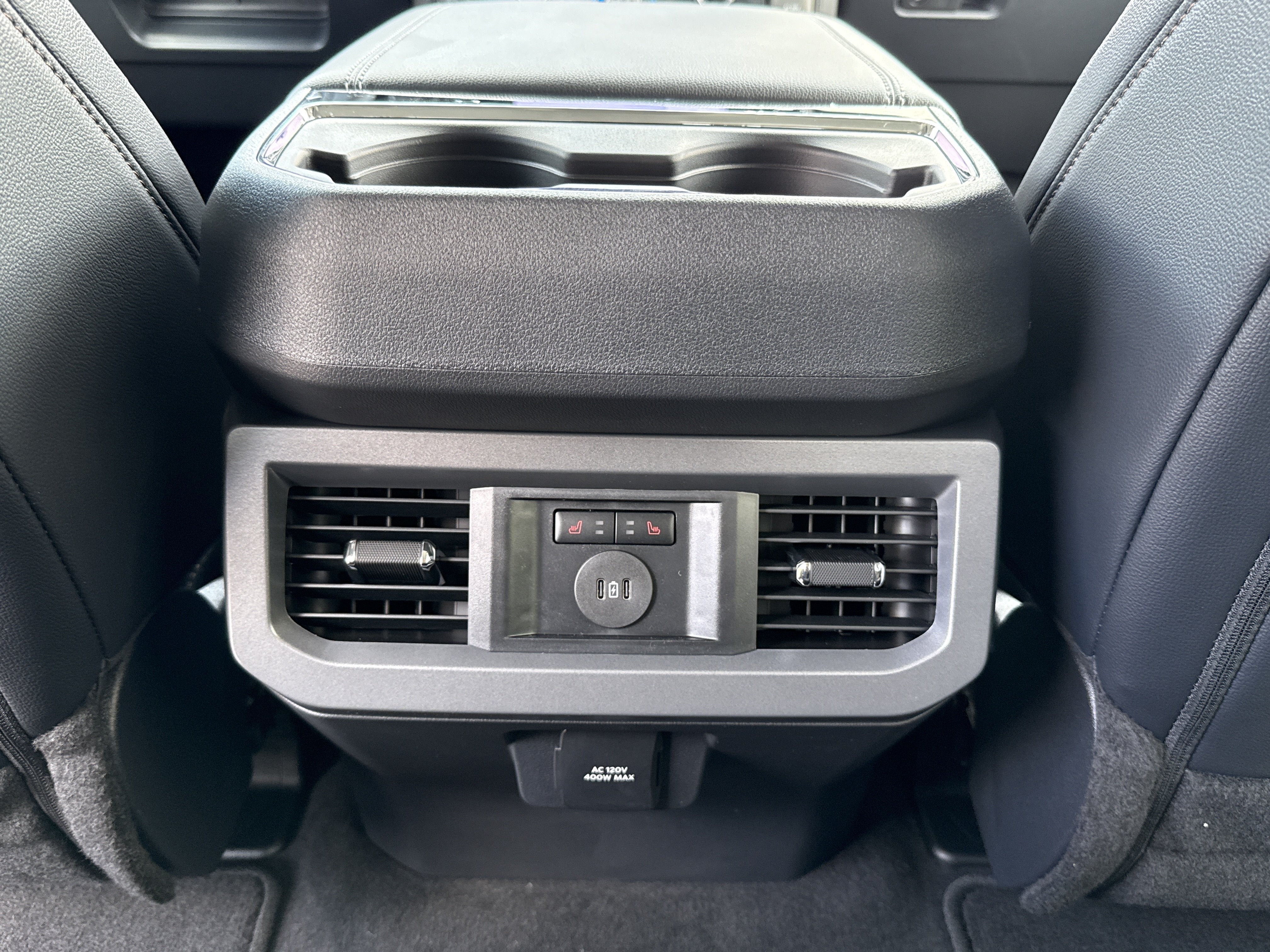 2026 Ford Super Duty F-350 DRW LARIAT