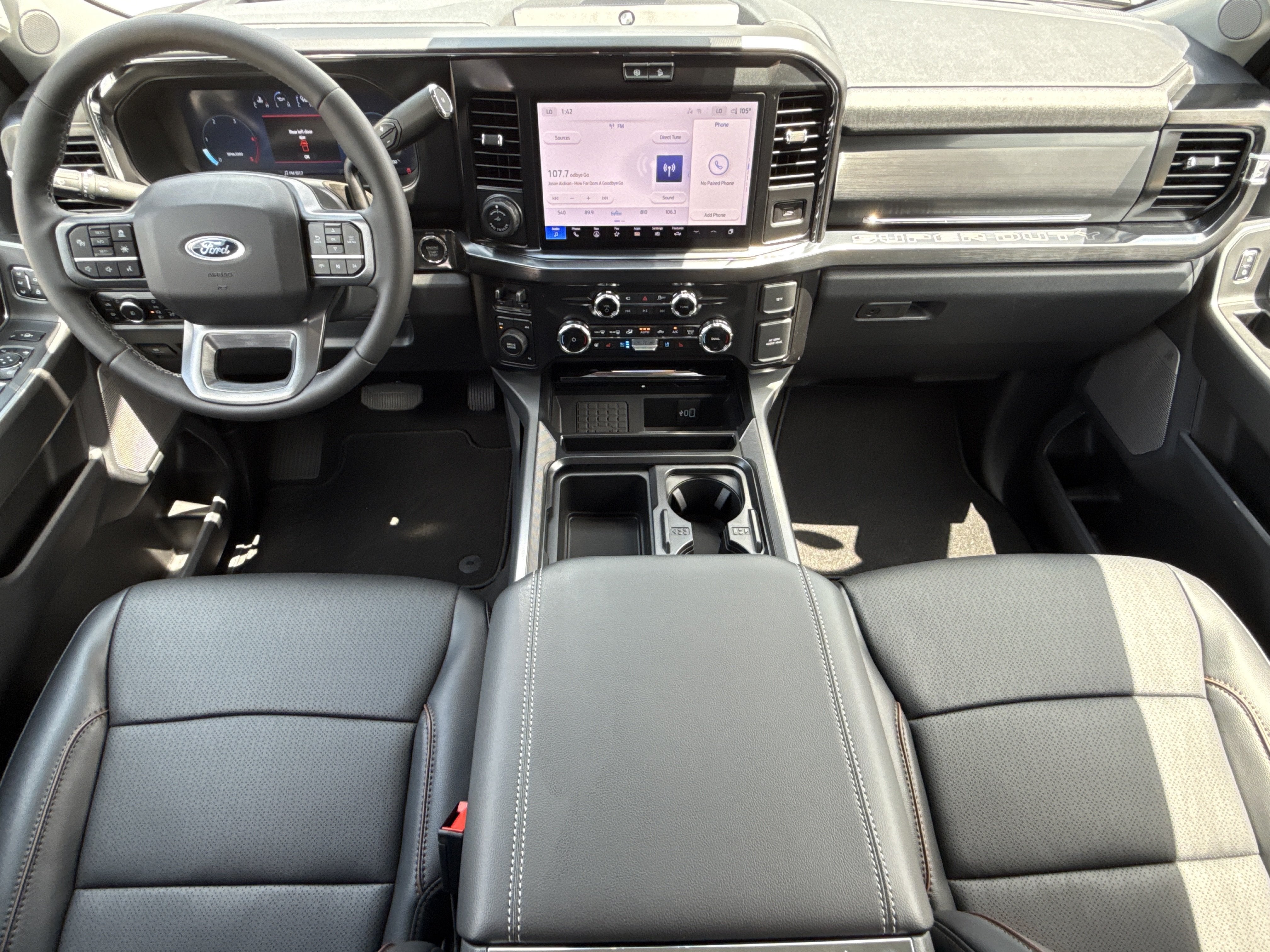 2026 Ford Super Duty F-350 DRW LARIAT