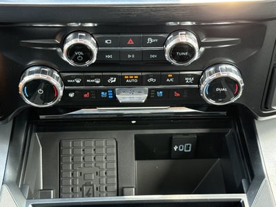 2026 Ford Super Duty F-350 DRW LARIAT