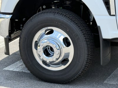 2026 Ford Super Duty F-350 DRW LARIAT