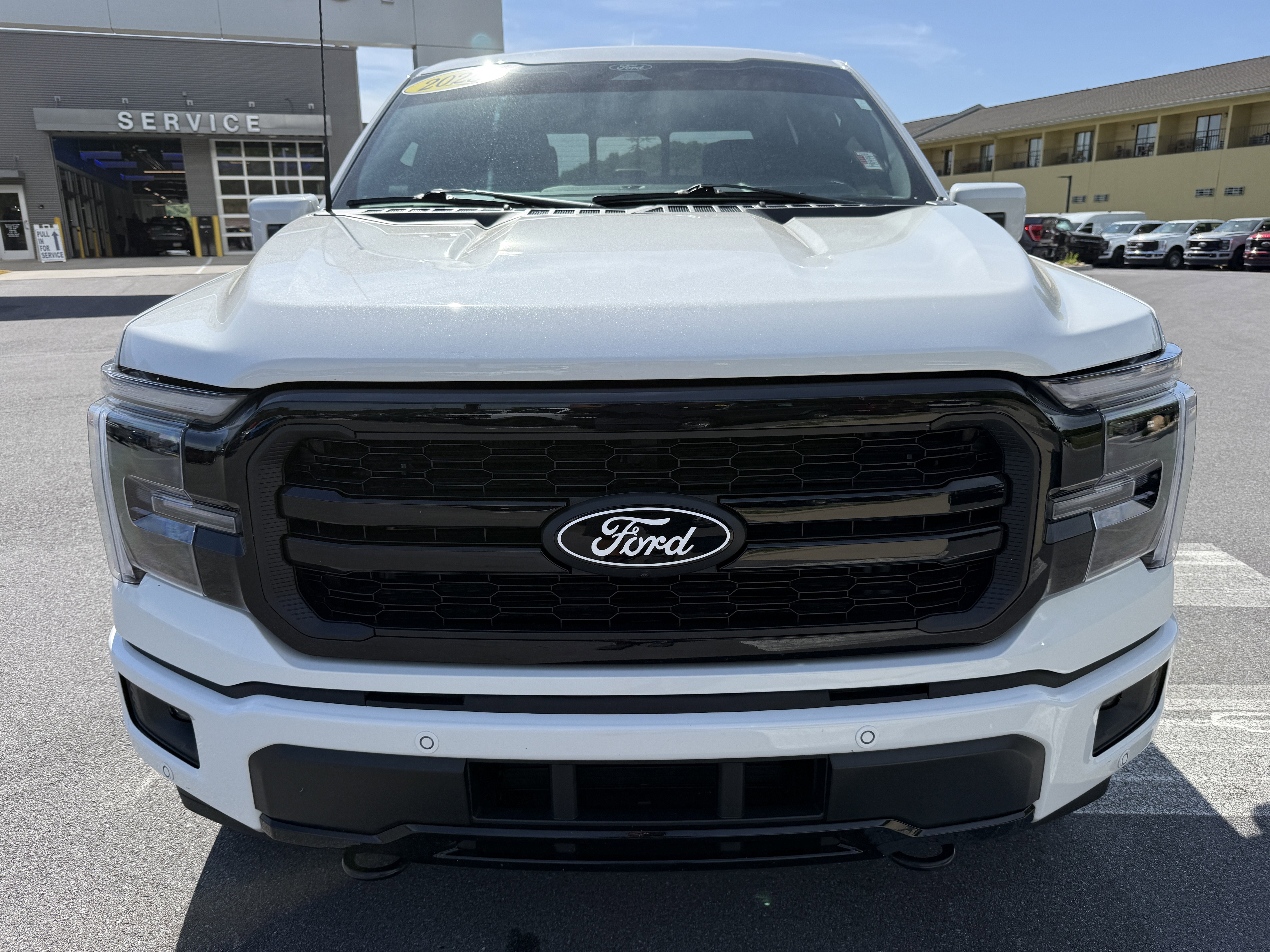2025 Ford F-150 LARIAT