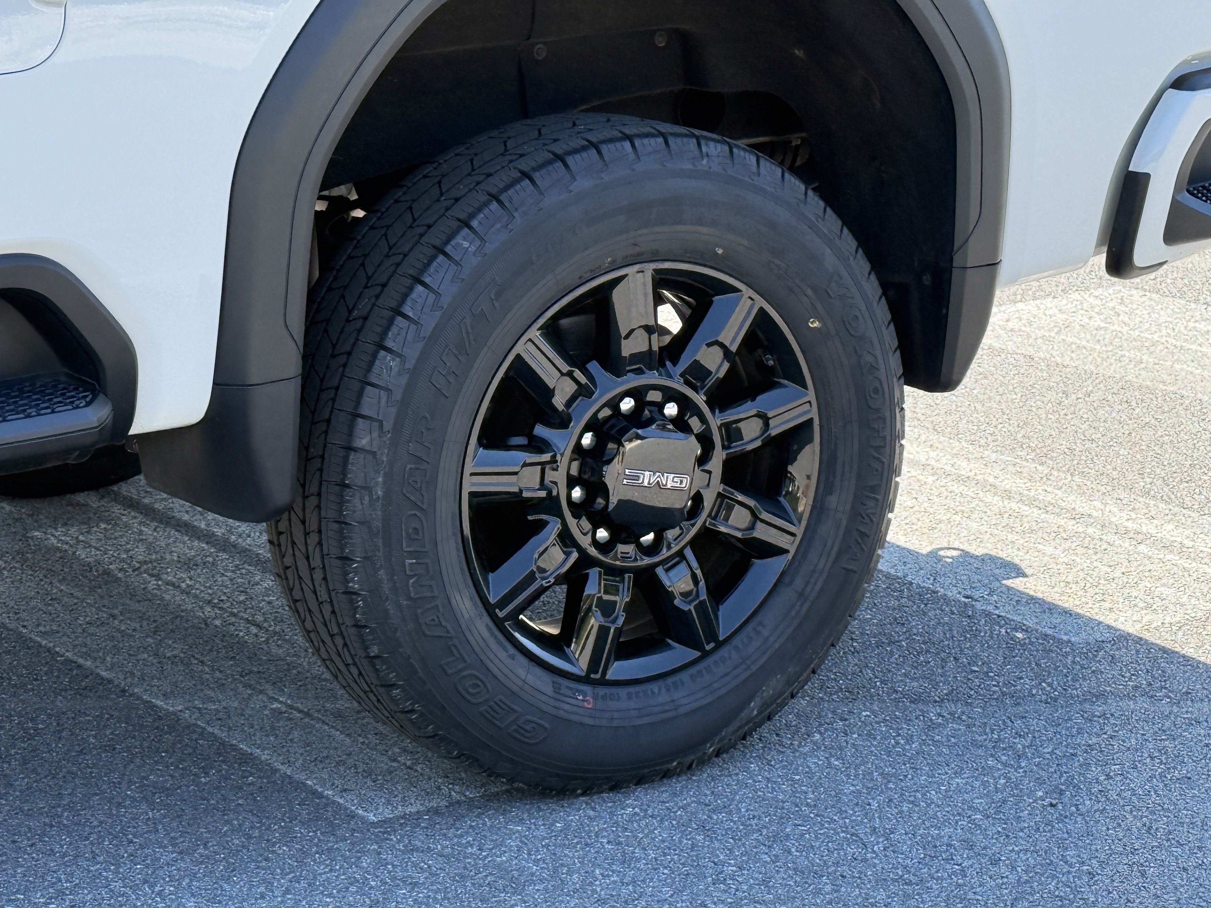 2025 GMC Sierra 2500HD AT4