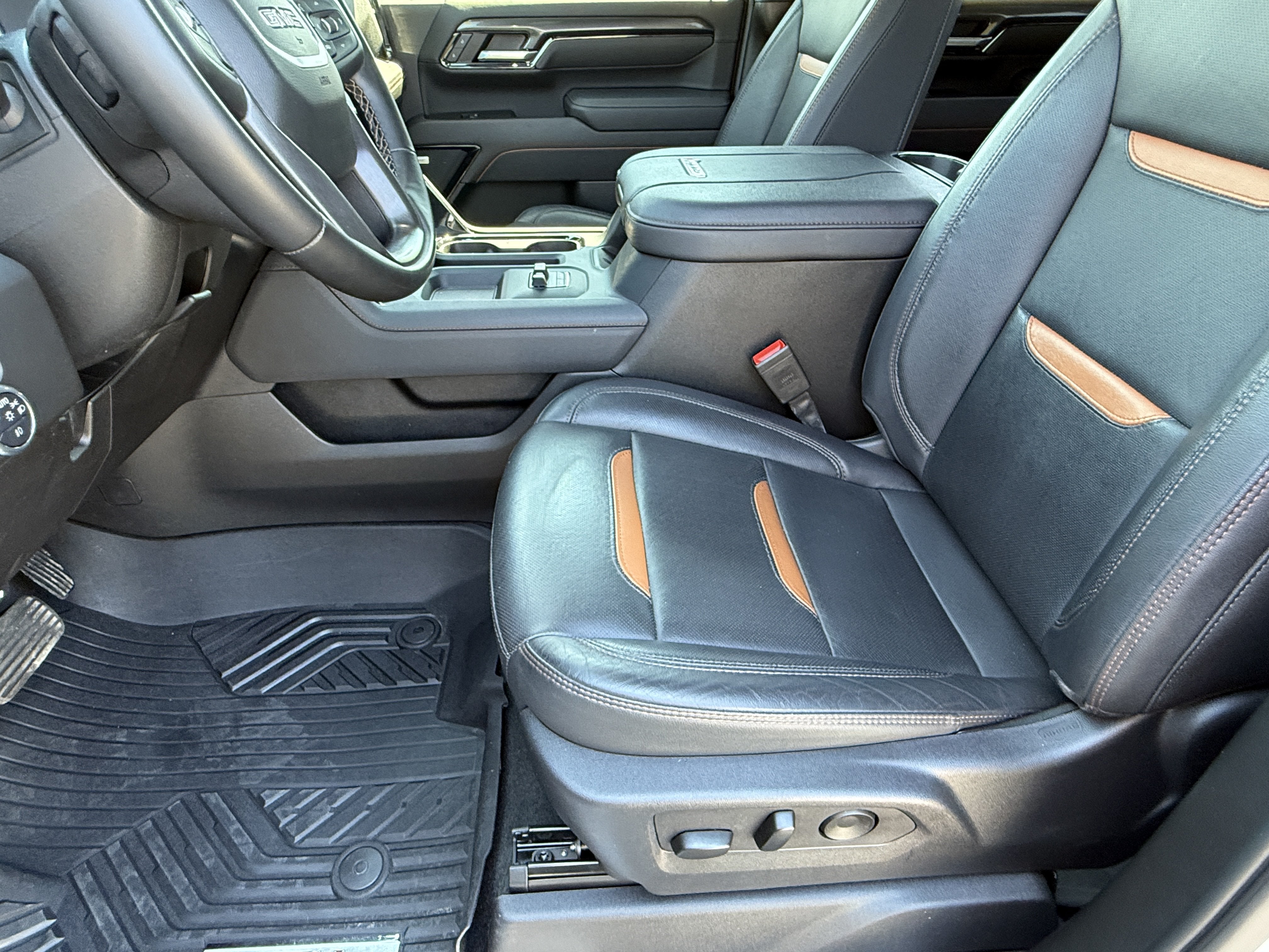 2025 GMC Sierra 2500HD AT4